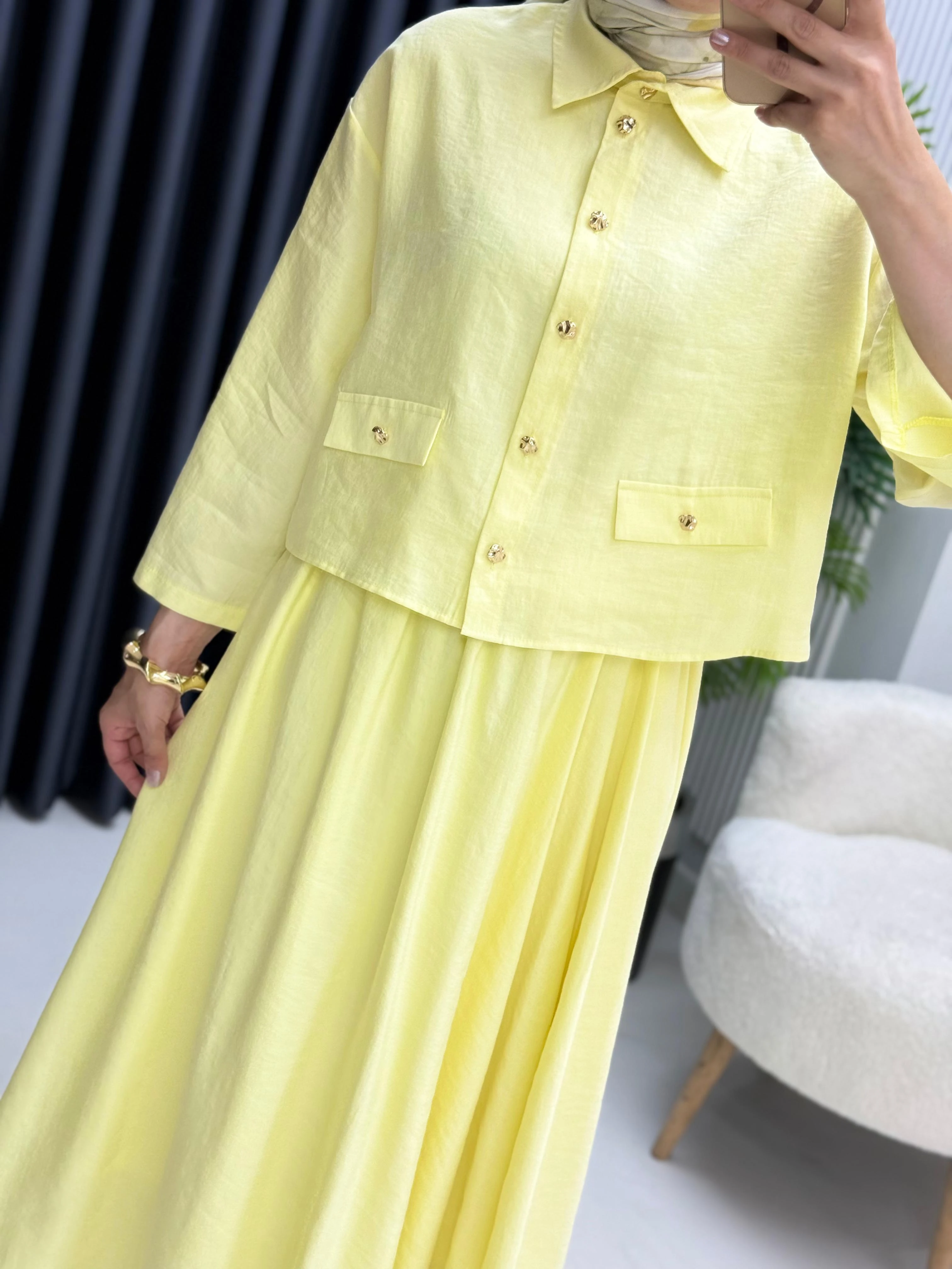 Gold Düğme Ve Cep Detaylı Etekli Takım