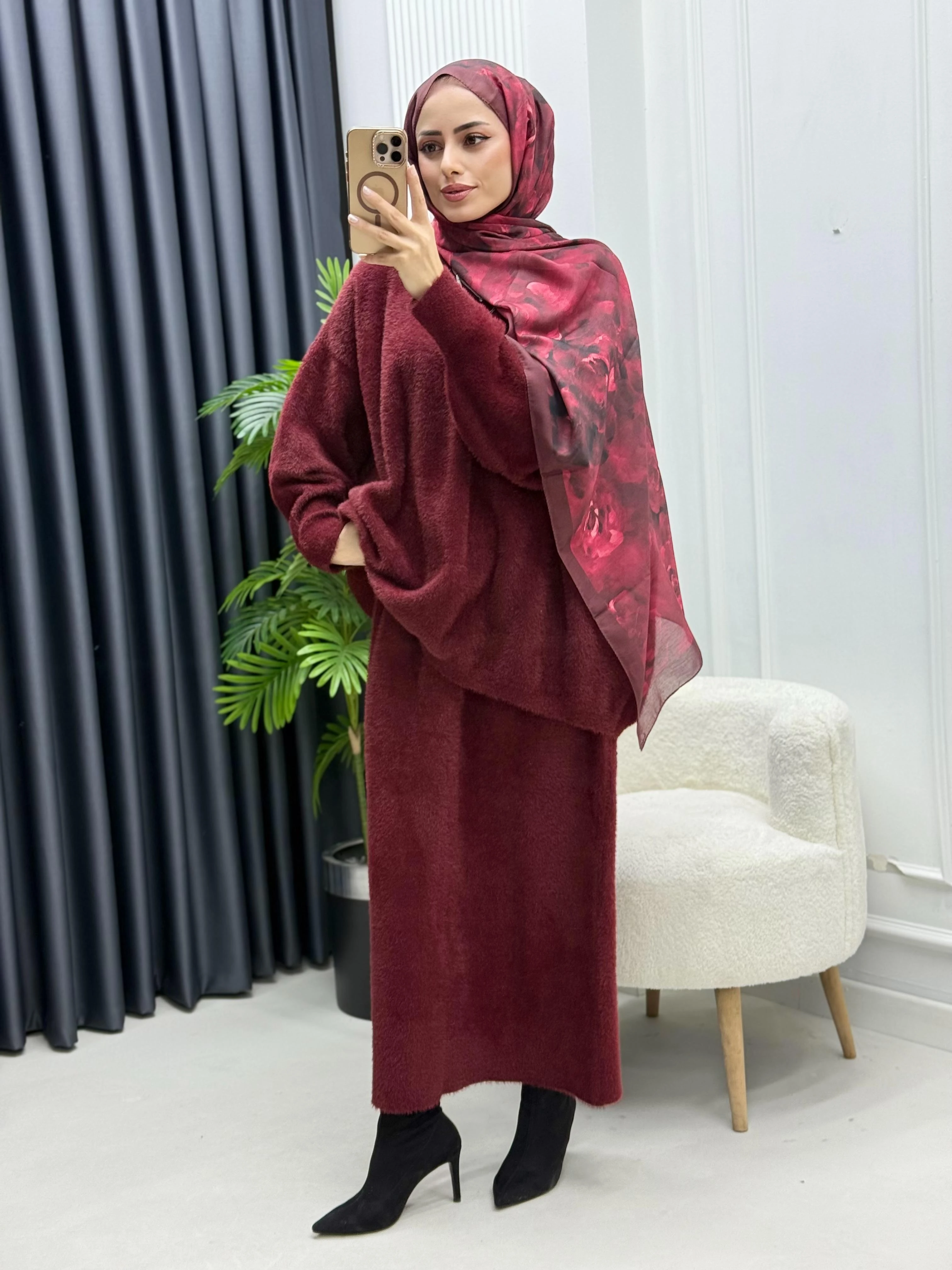 Sakal Kumaş Yumoş Dokulu Etekli Takım