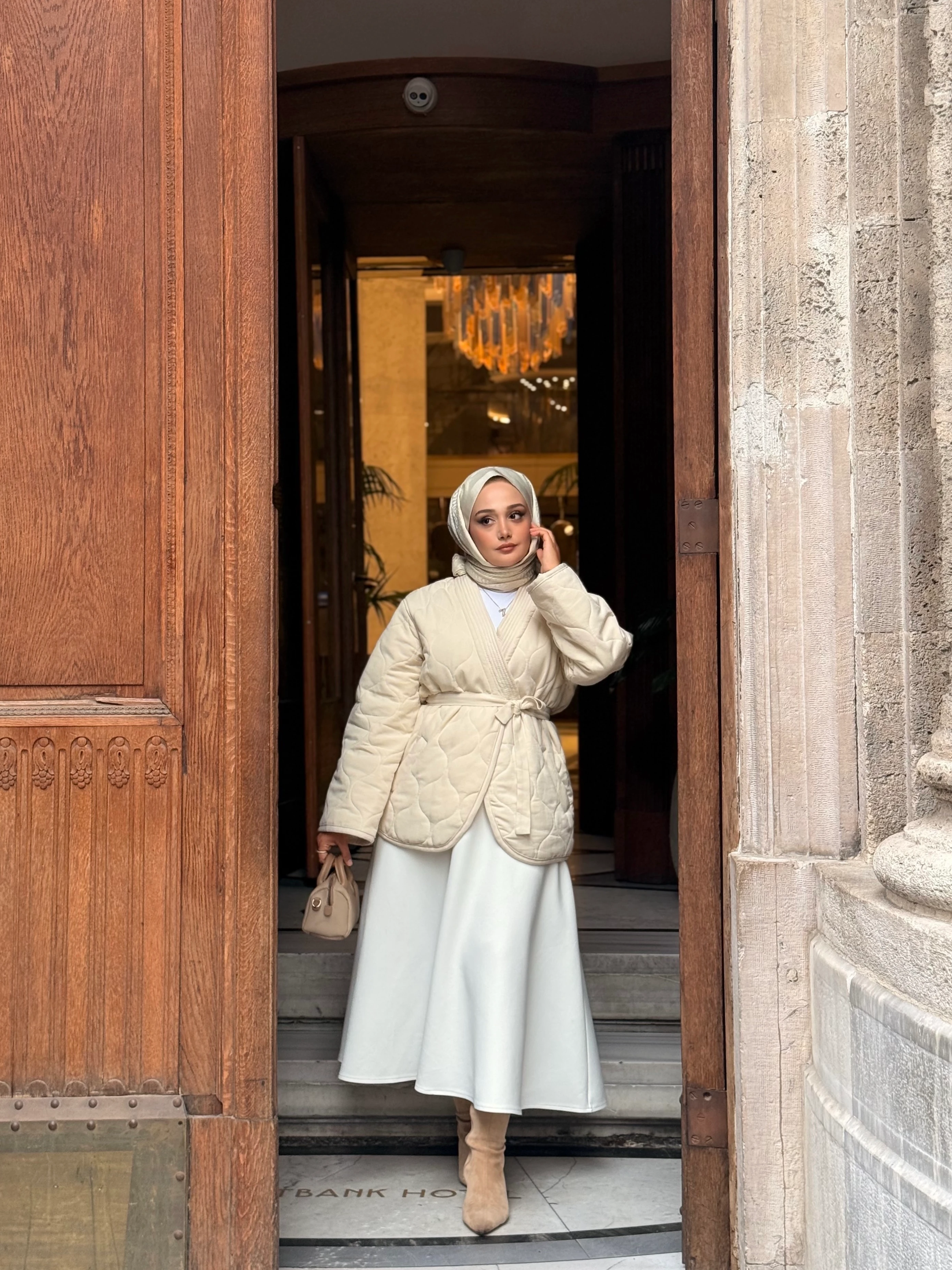 Mevsimlik Kapitone Ceket 