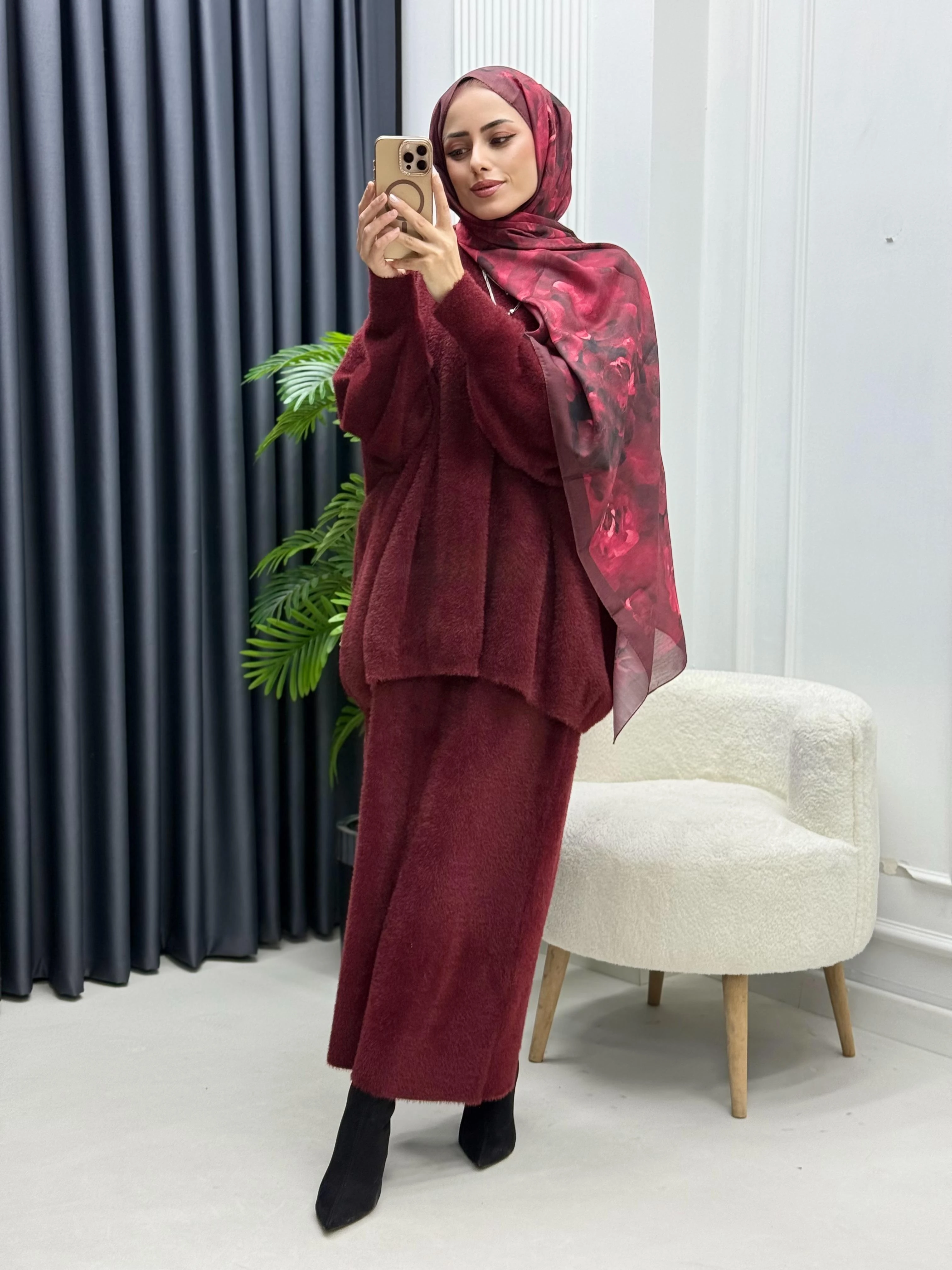 Sakal Kumaş Yumoş Dokulu Etekli Takım