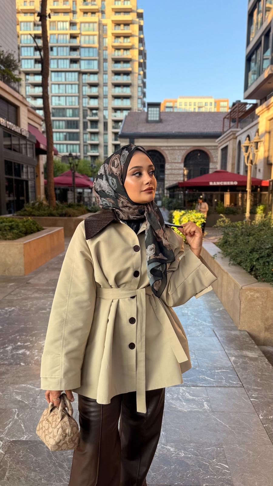 Yaka Deri Detay Premium Trenç