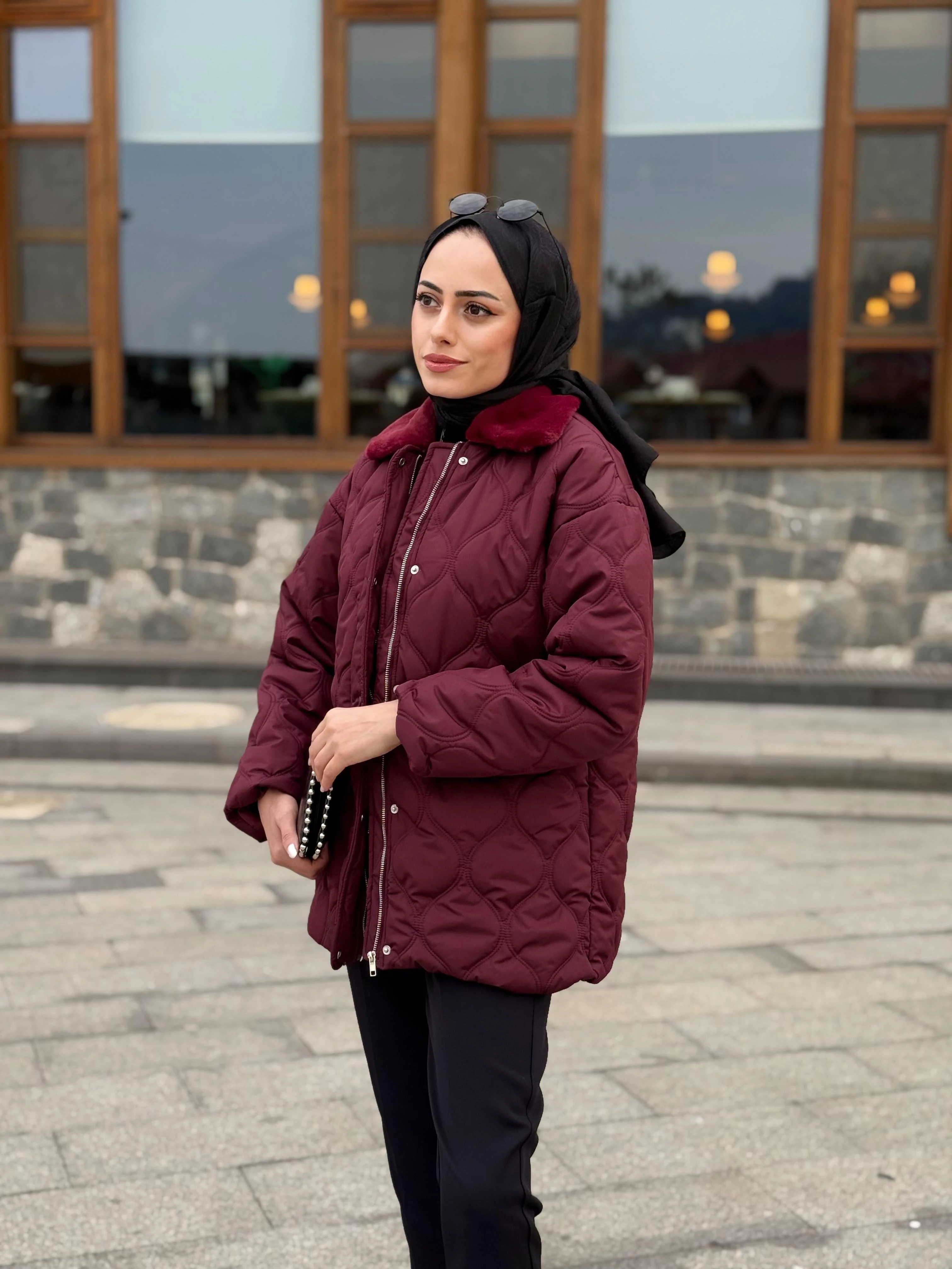 YAKASI KÜRKLÜ ŞİŞME MONT