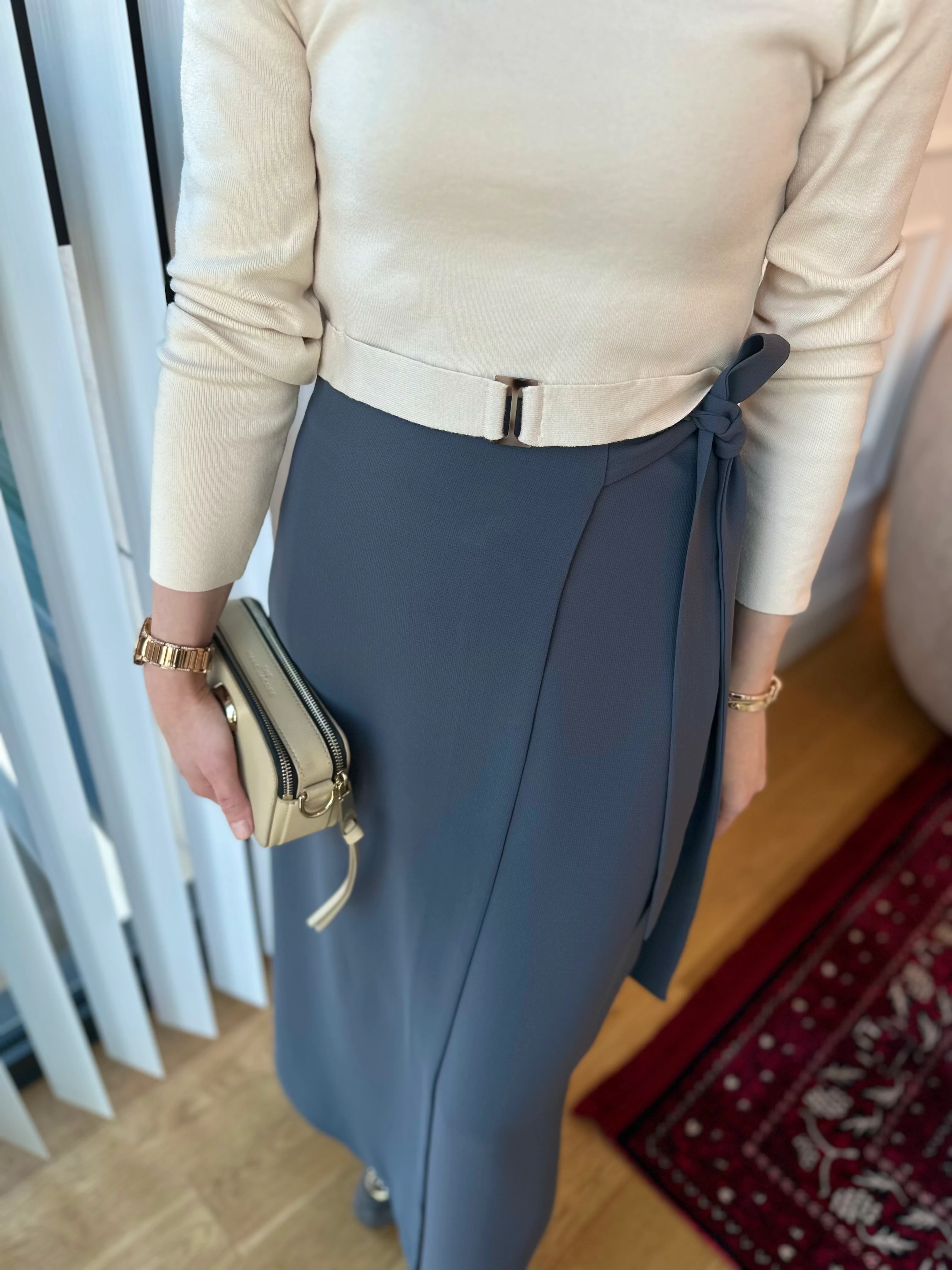 Anvelop – Antrasit Kapaklı Etek