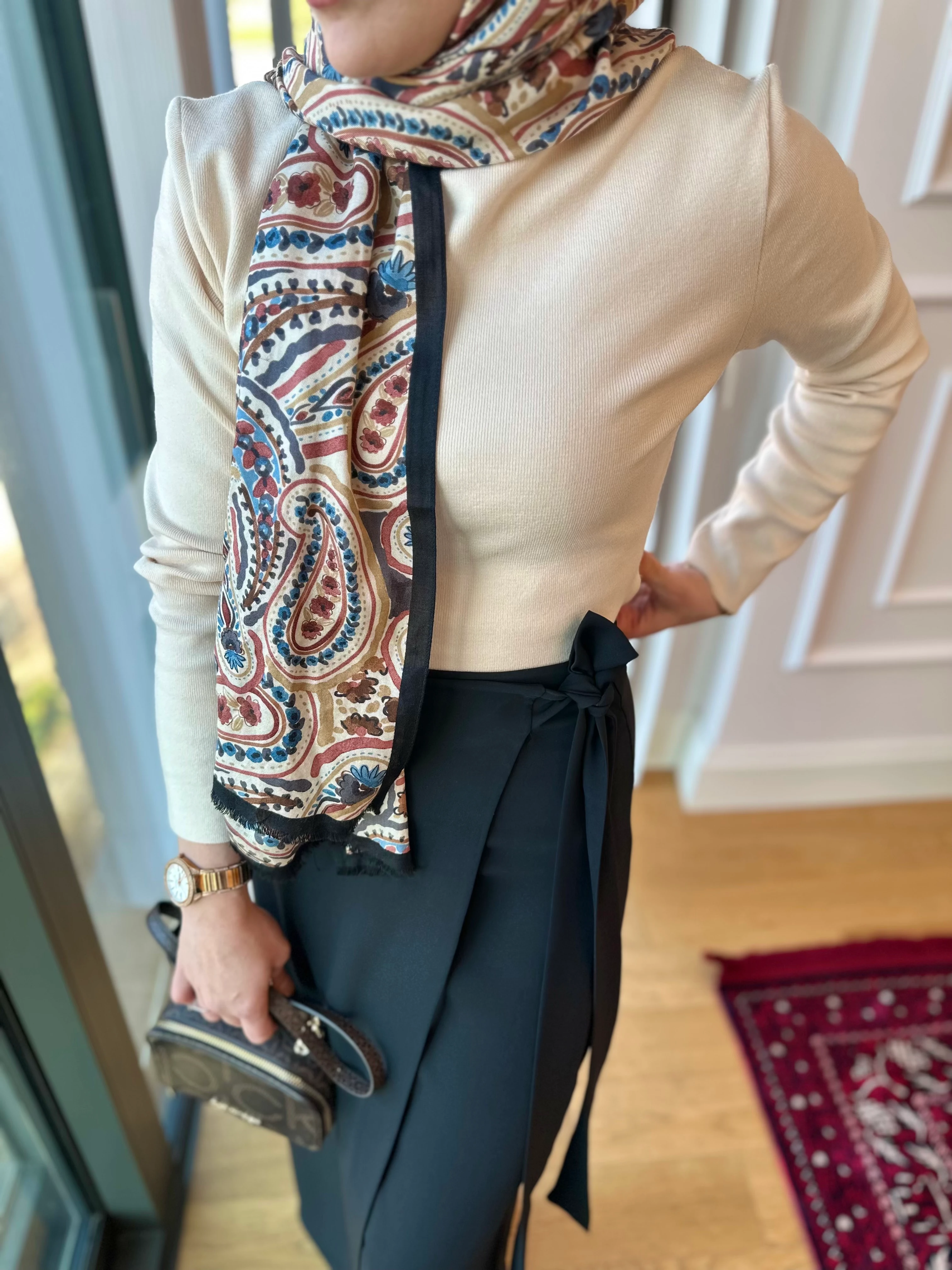  Anvelop – Siyah Kapaklı Etek