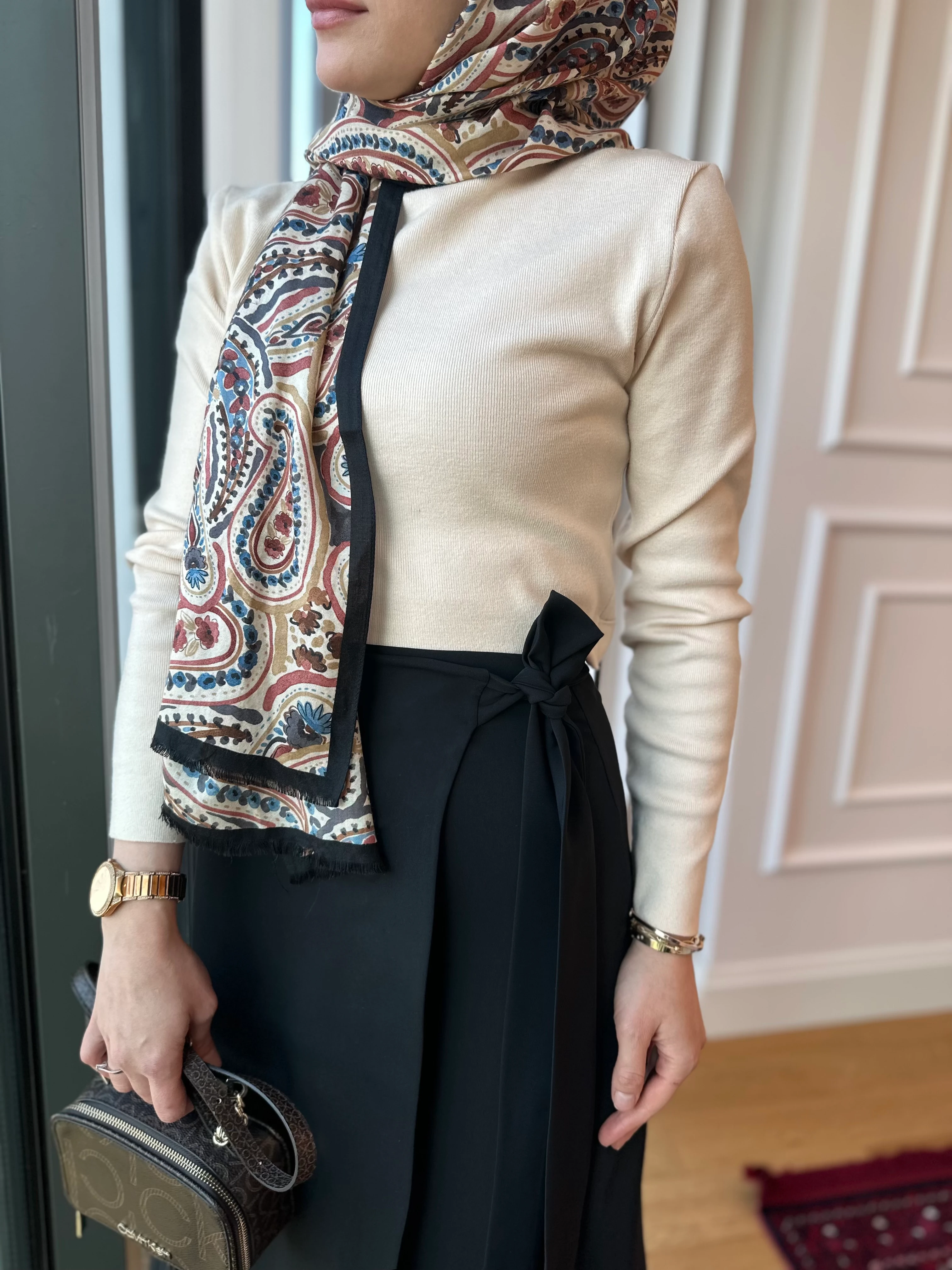  Anvelop – Siyah Kapaklı Etek