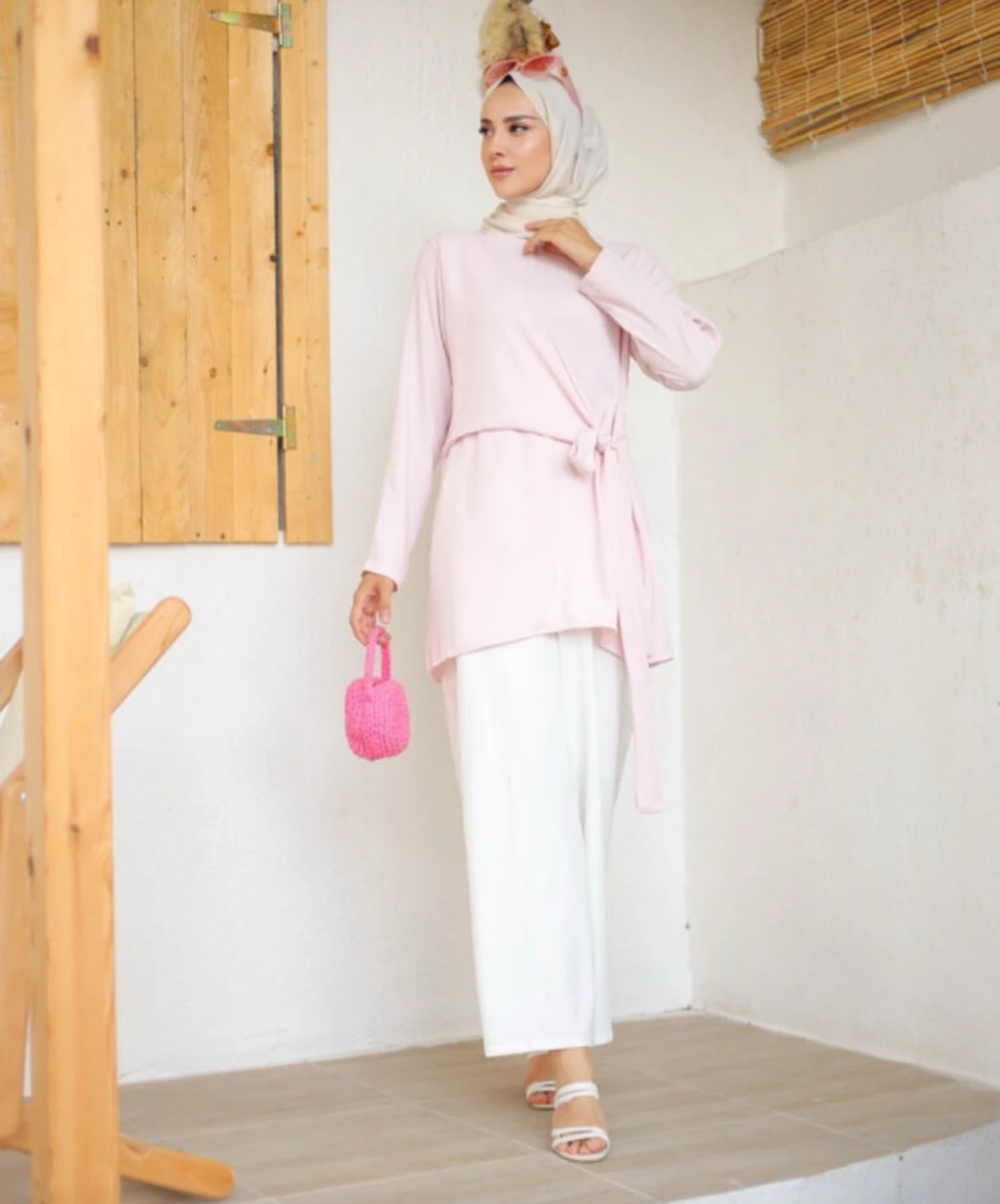  Hana – Pembe Tunik