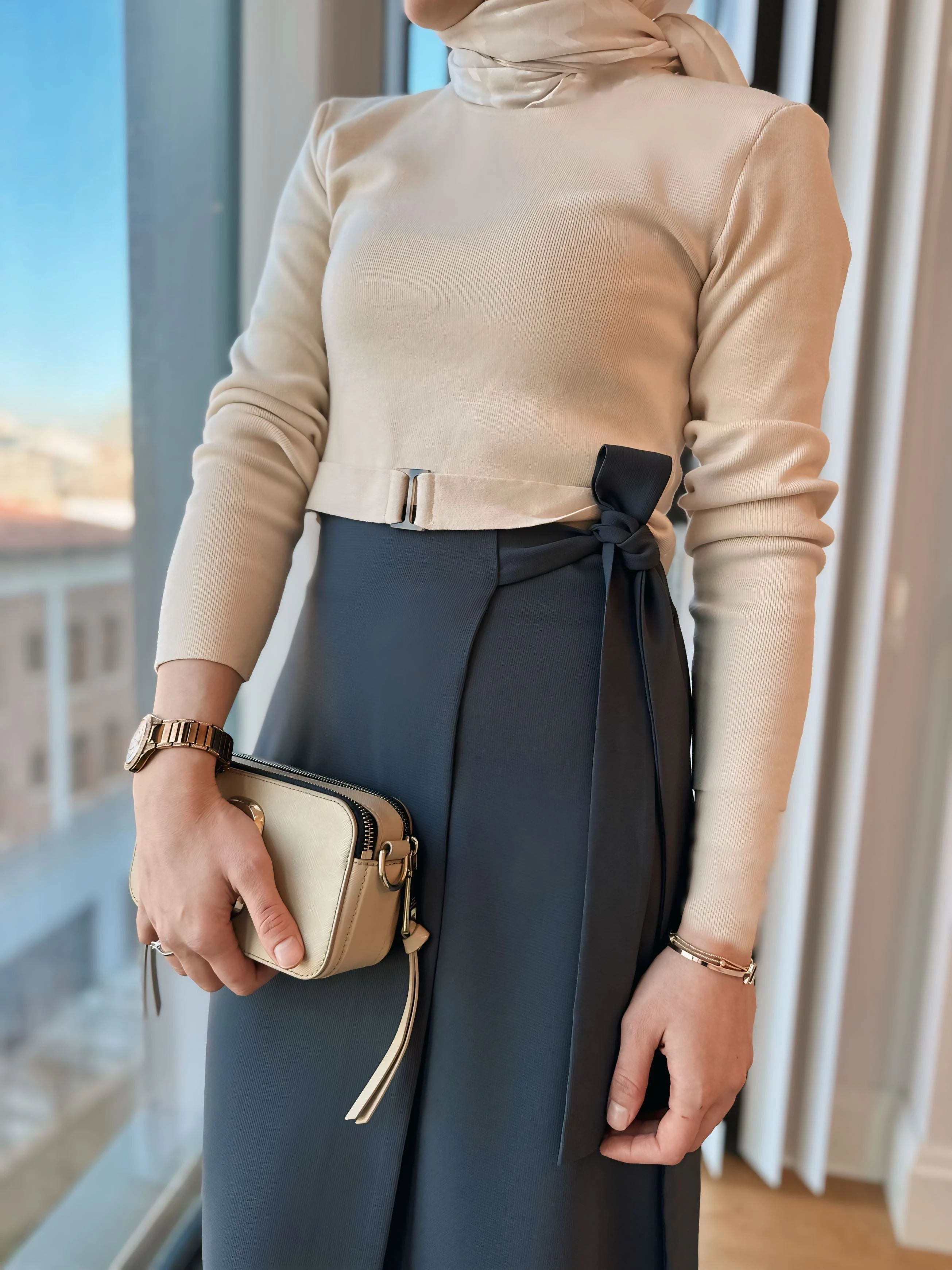 Anvelop – Antrasit Kapaklı Etek