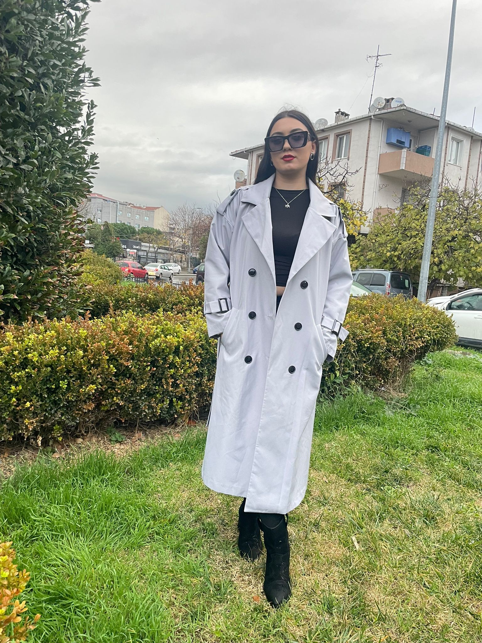 Zora Uzun Düğme Detay Trençkot TNS-4317