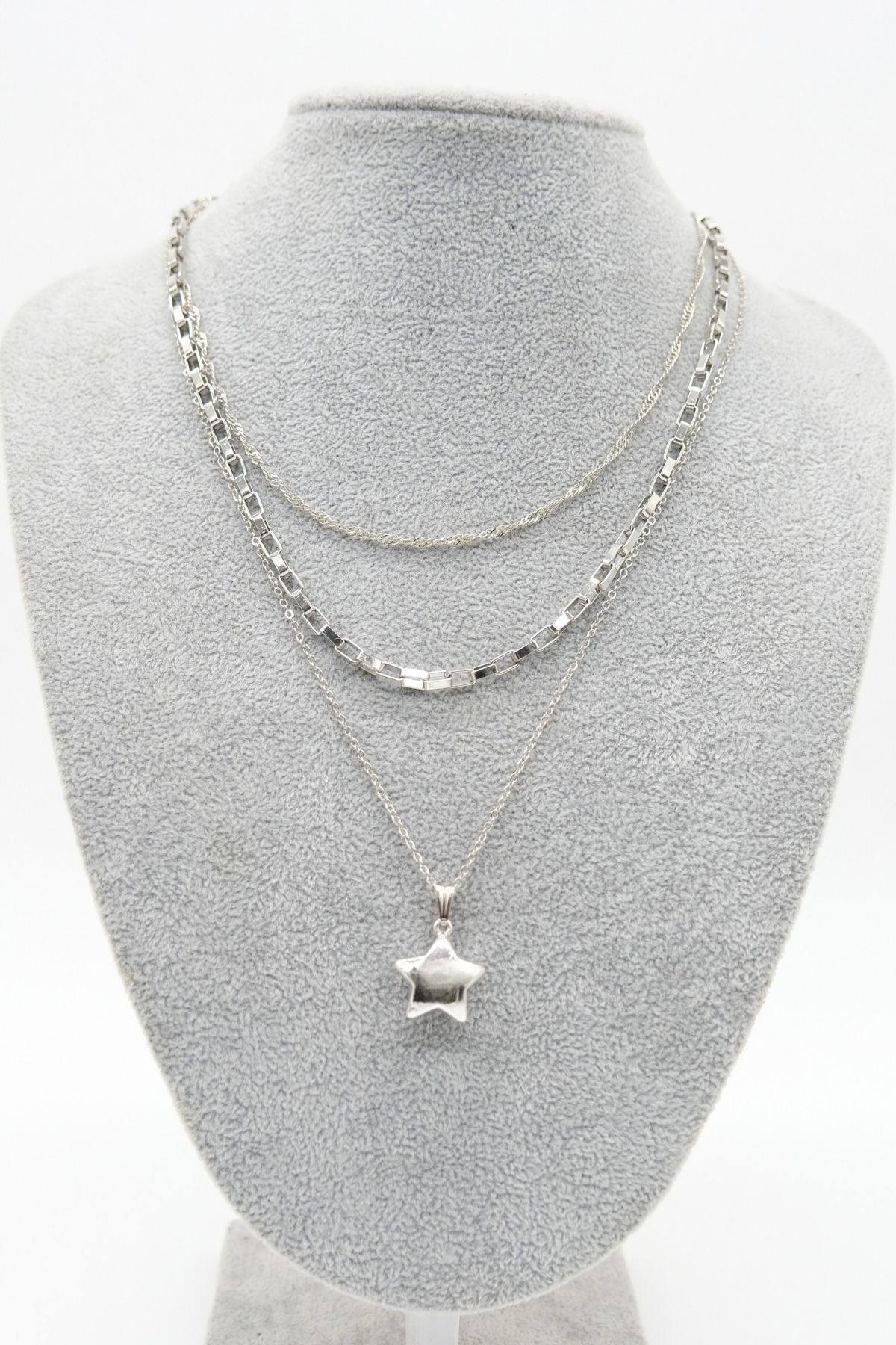 Üçlü Zincir Model Gümüş Renk Yıldız Kolye