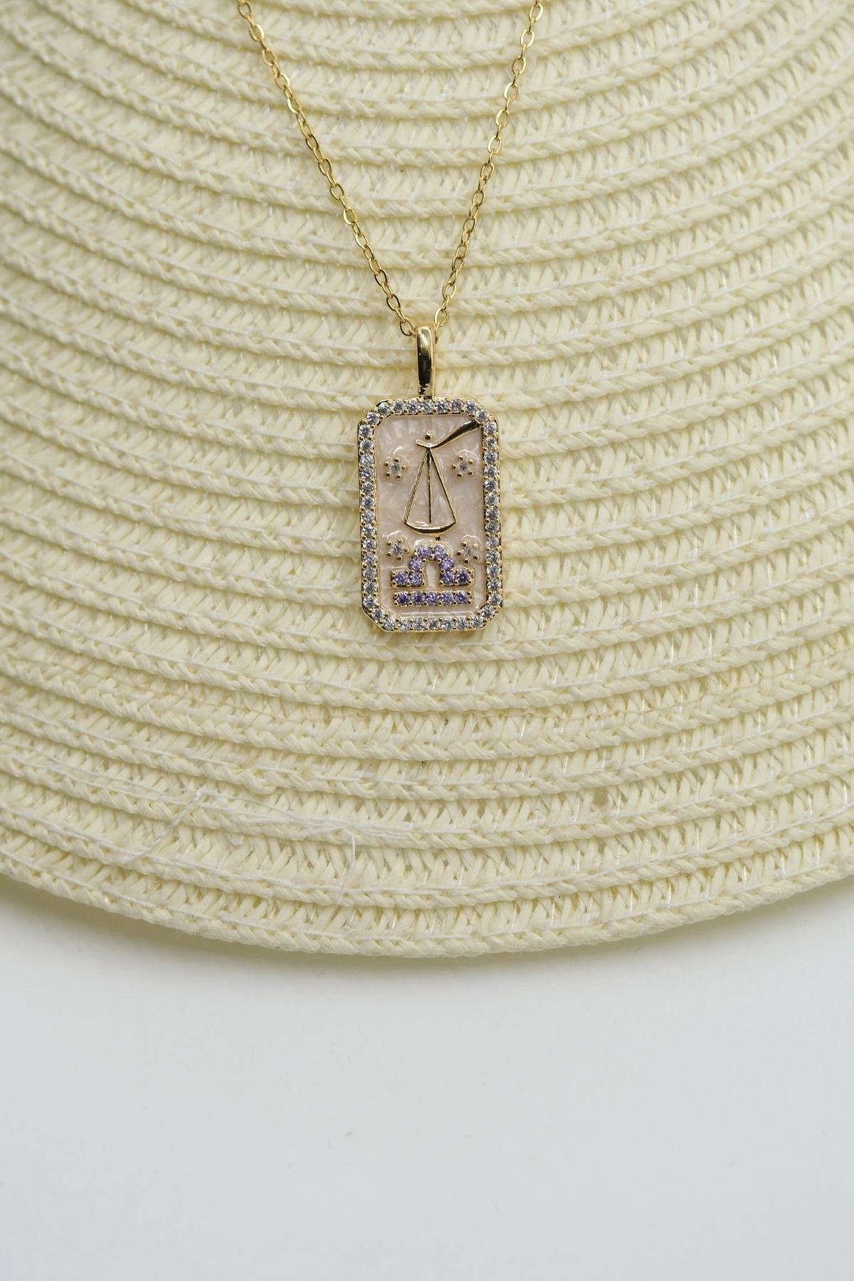 Çelik Gold Renk Zincir Terazi Burcu Kolye