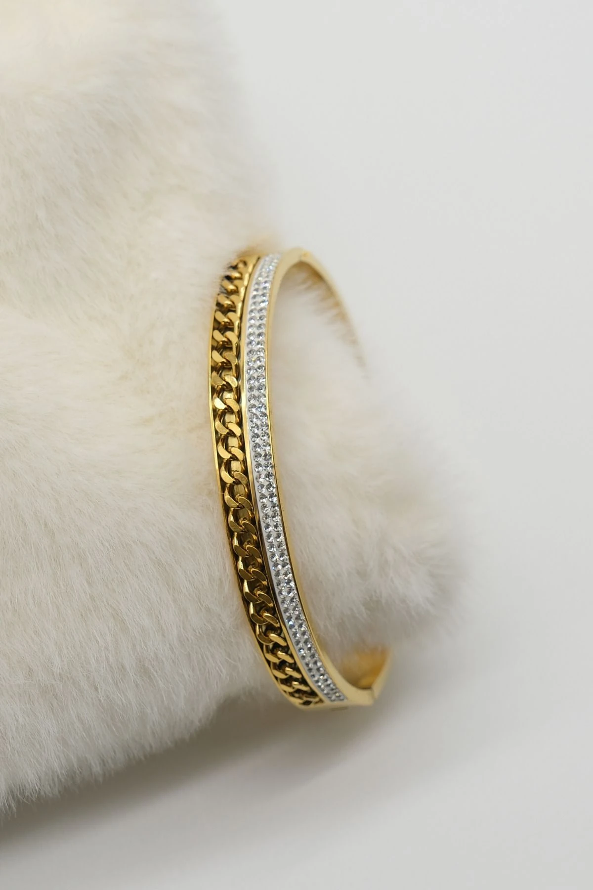 Gold Renk Zirkon Taş  İşleme Detay   Bileklik