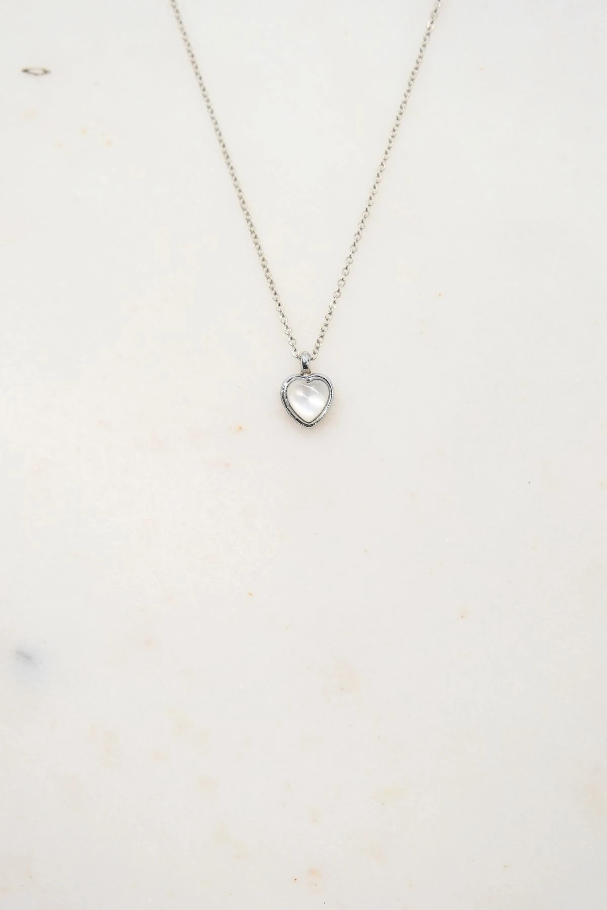 Minimalist Tasarım Kalp Kolye