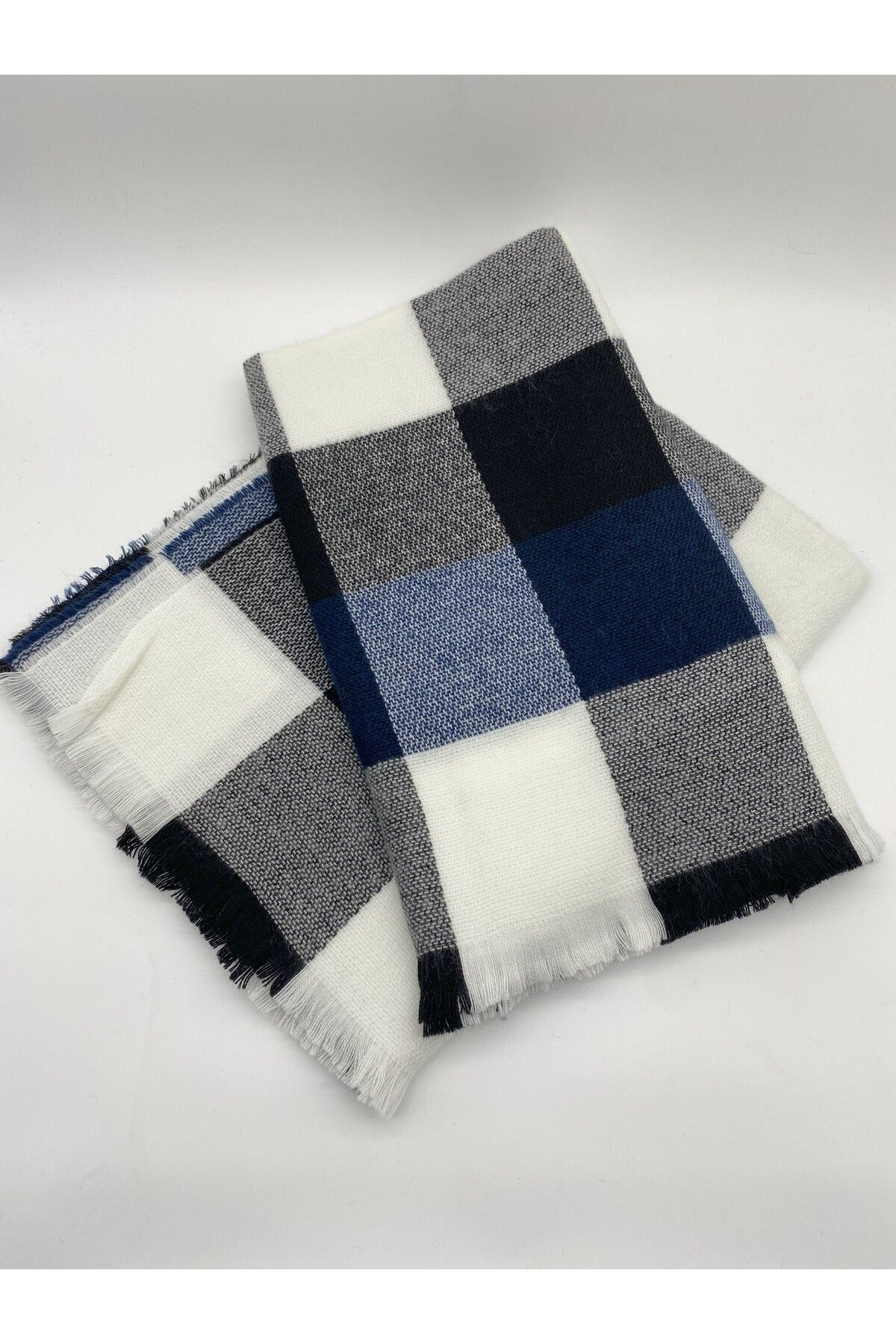 Lacivert Renk Karışık Çizgili  Model Şal