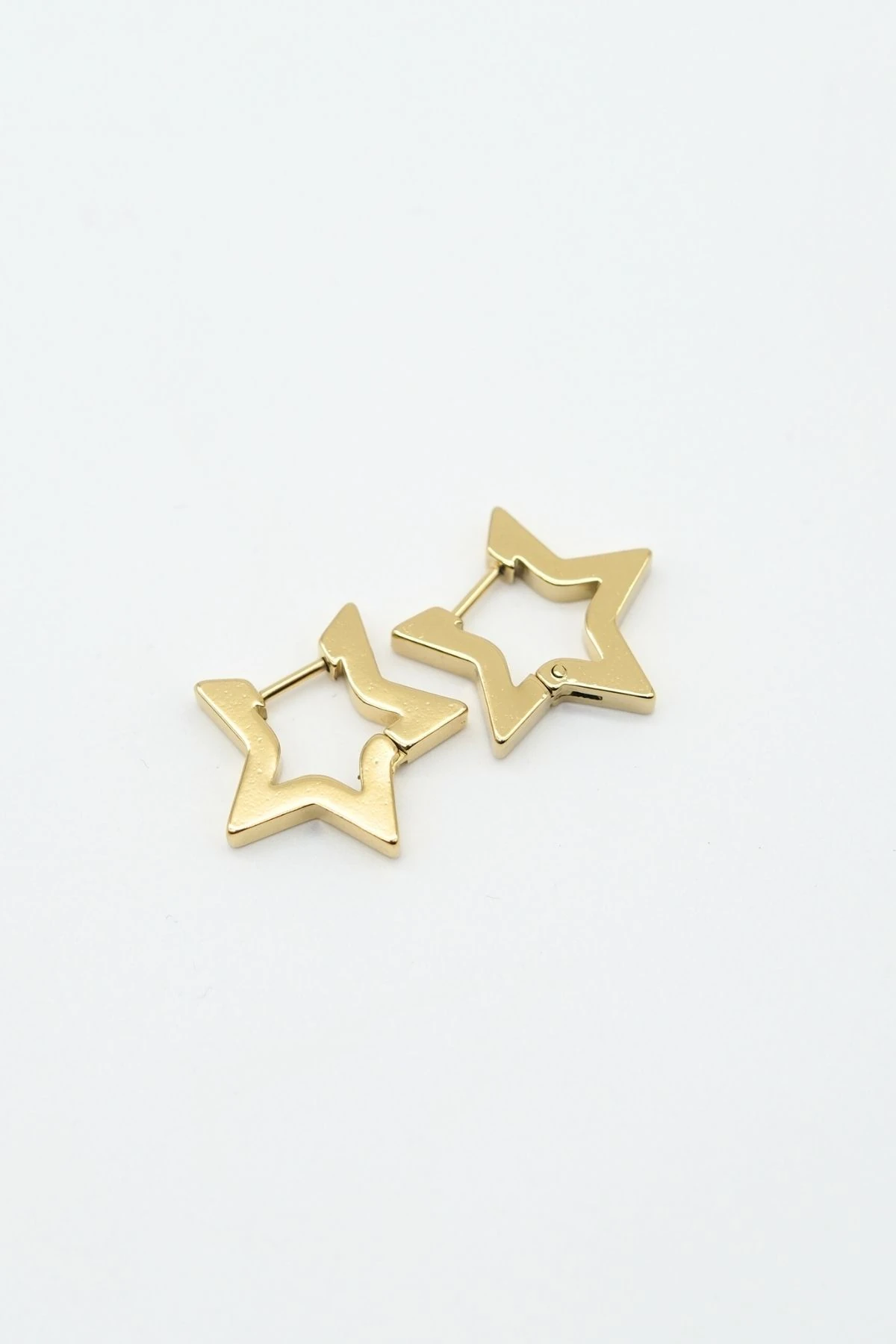 Çelik Yıldız Küpe