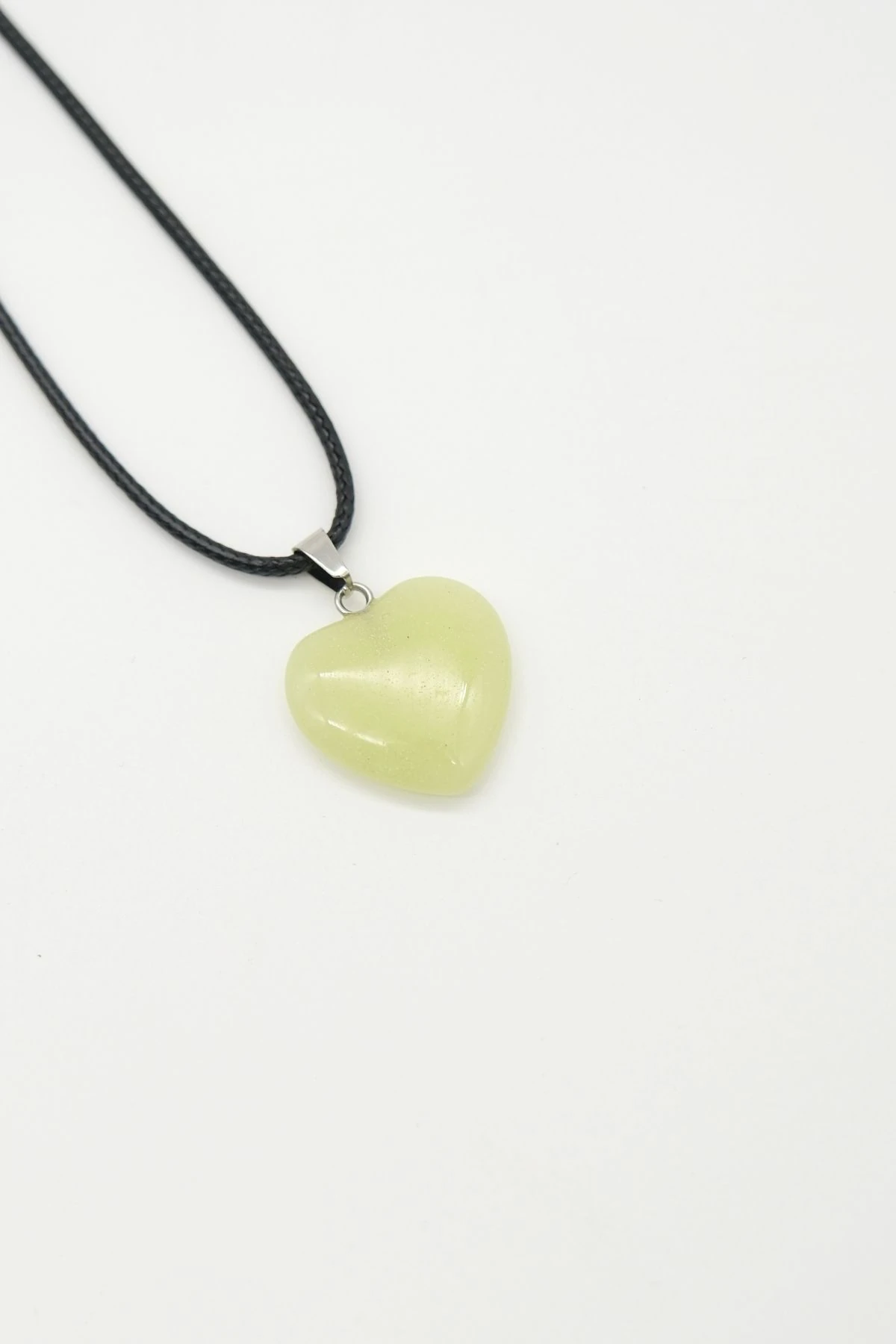 Kalp Model Doğaltaş Kolye