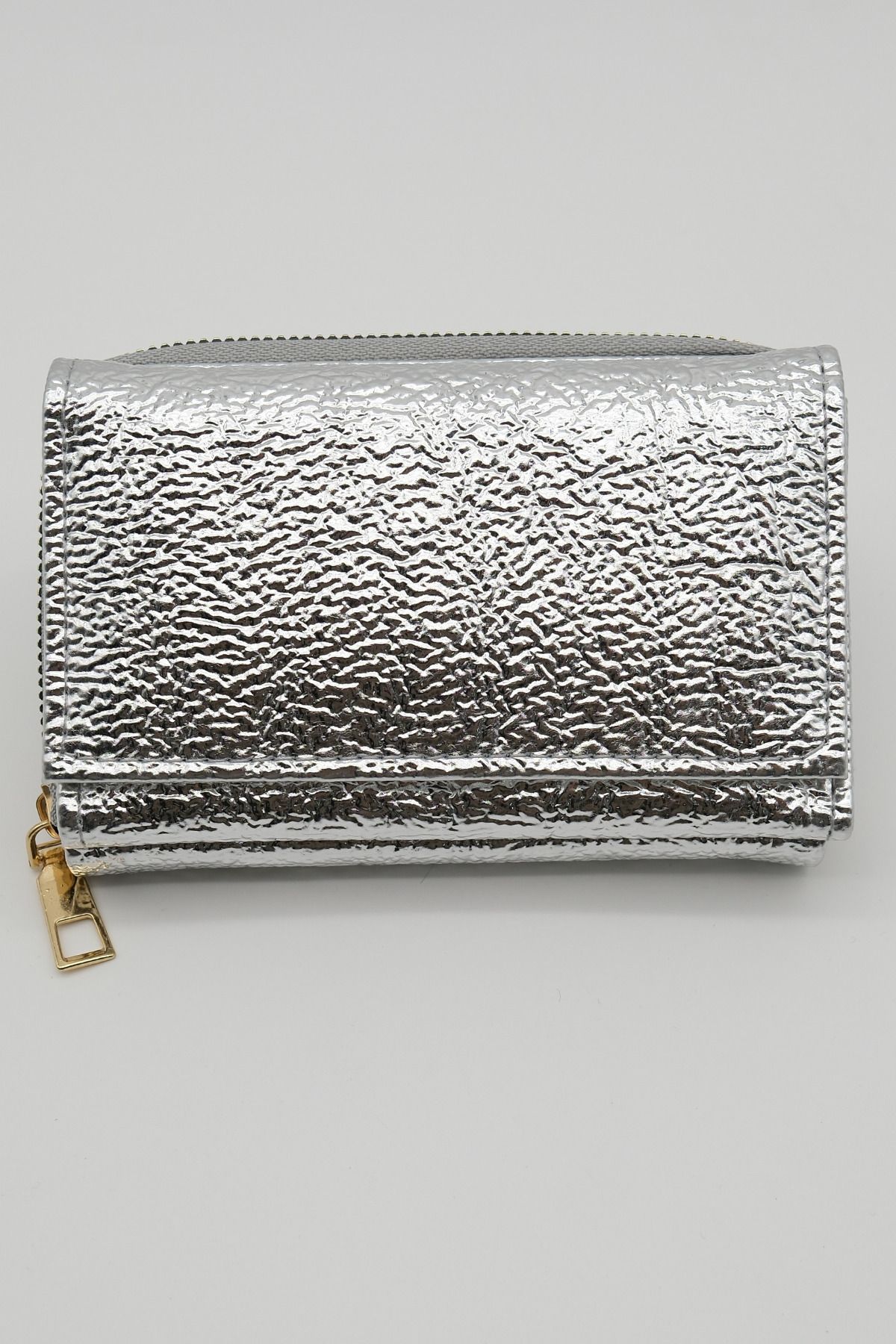 Gümüş Renk Sırttan Fermuarlı Cüzdan