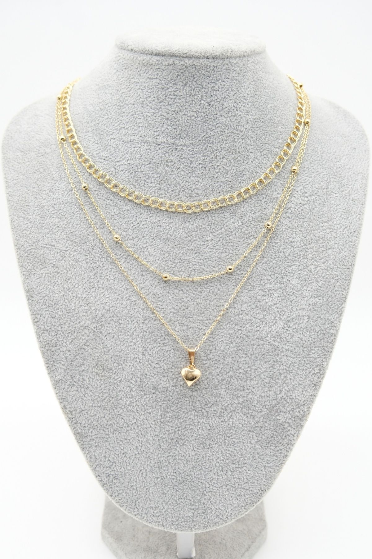 Üçlü Zincir Model Gold Renk Kalp Kolye