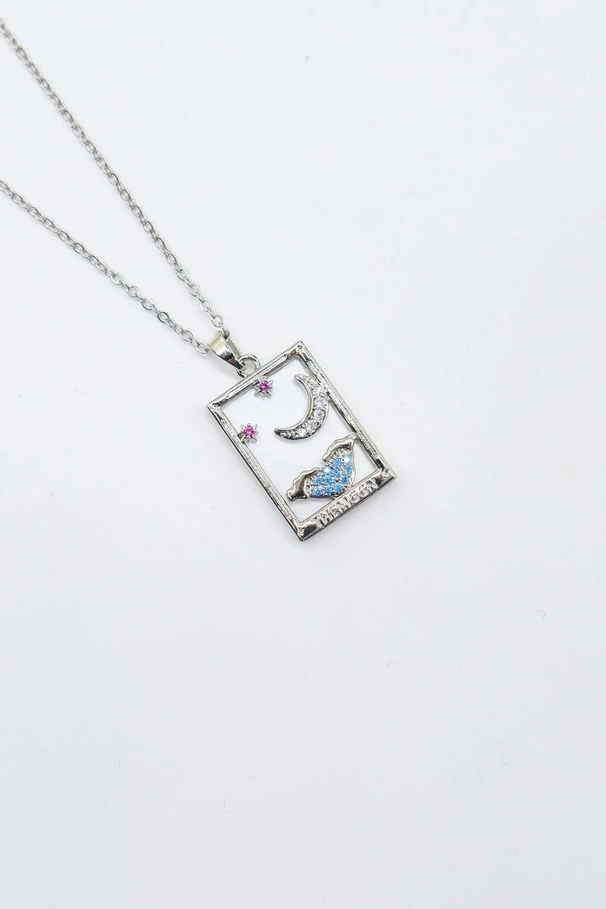 Çelik Gümüş Renk Zincir Ay Figürlü Tarot Kolye