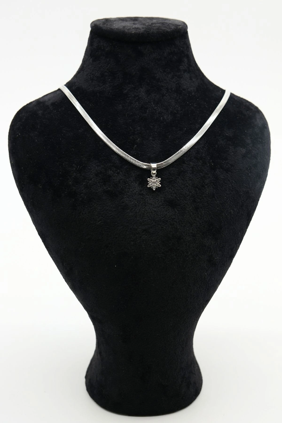 Çelik Silver Zirkon Taş Detaylı İtalyan Zincir Kar Tanesi Kolye