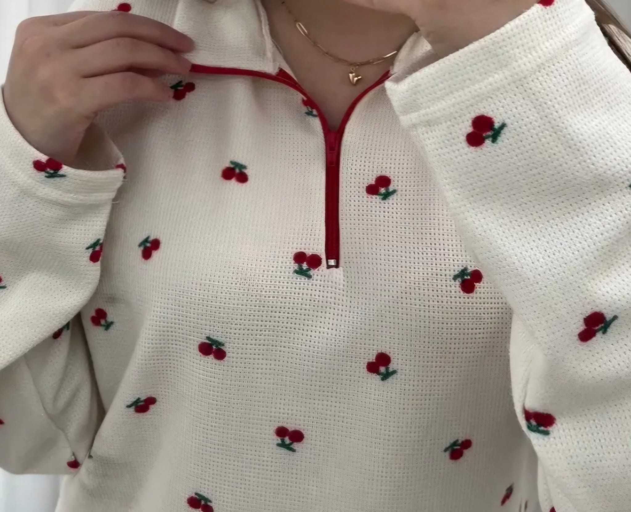 KİRAZ DESENLİ PİJAMA TAKIMI 