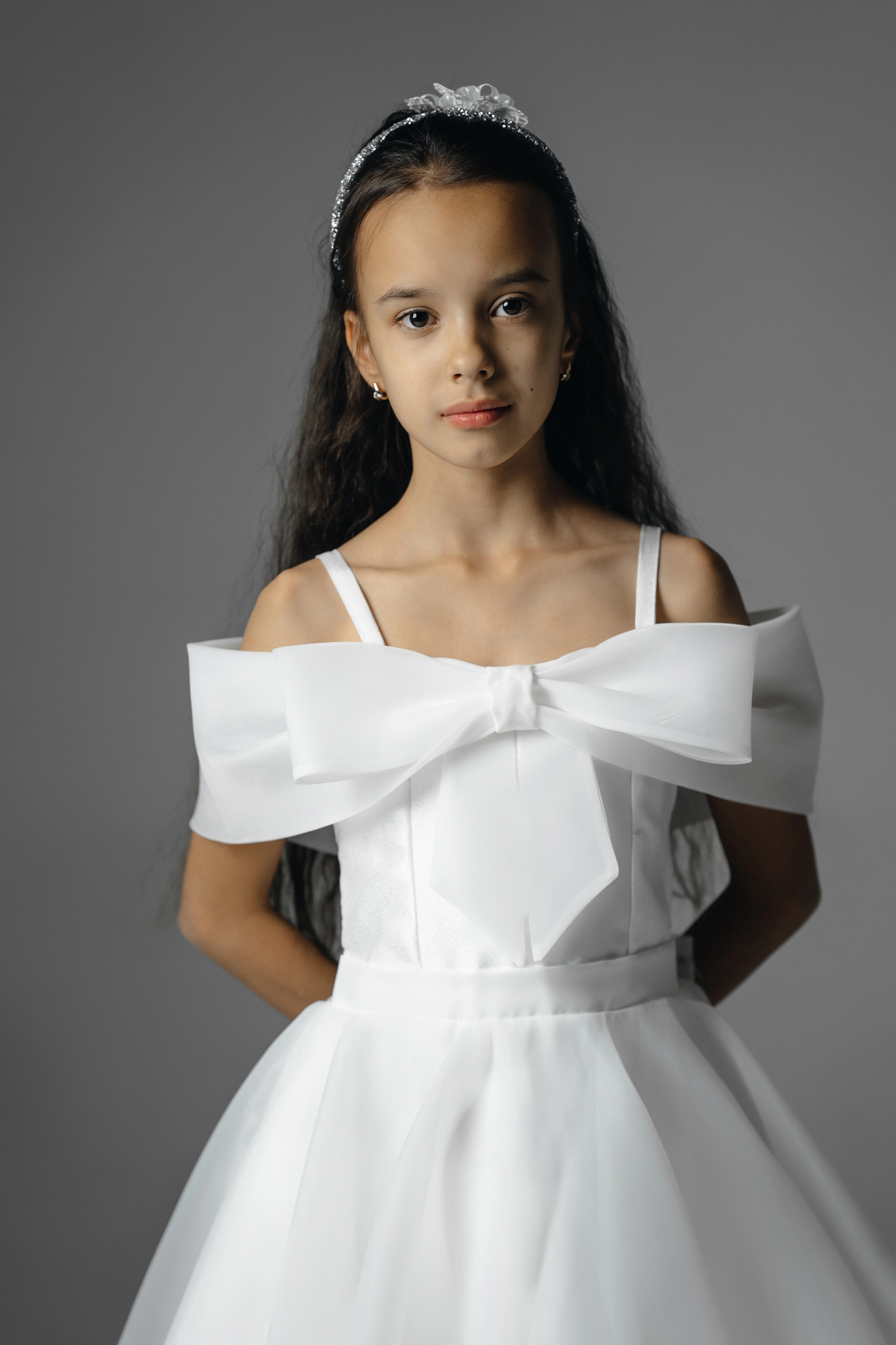 Fiyonk Detaylı Kuyruklu Elbise