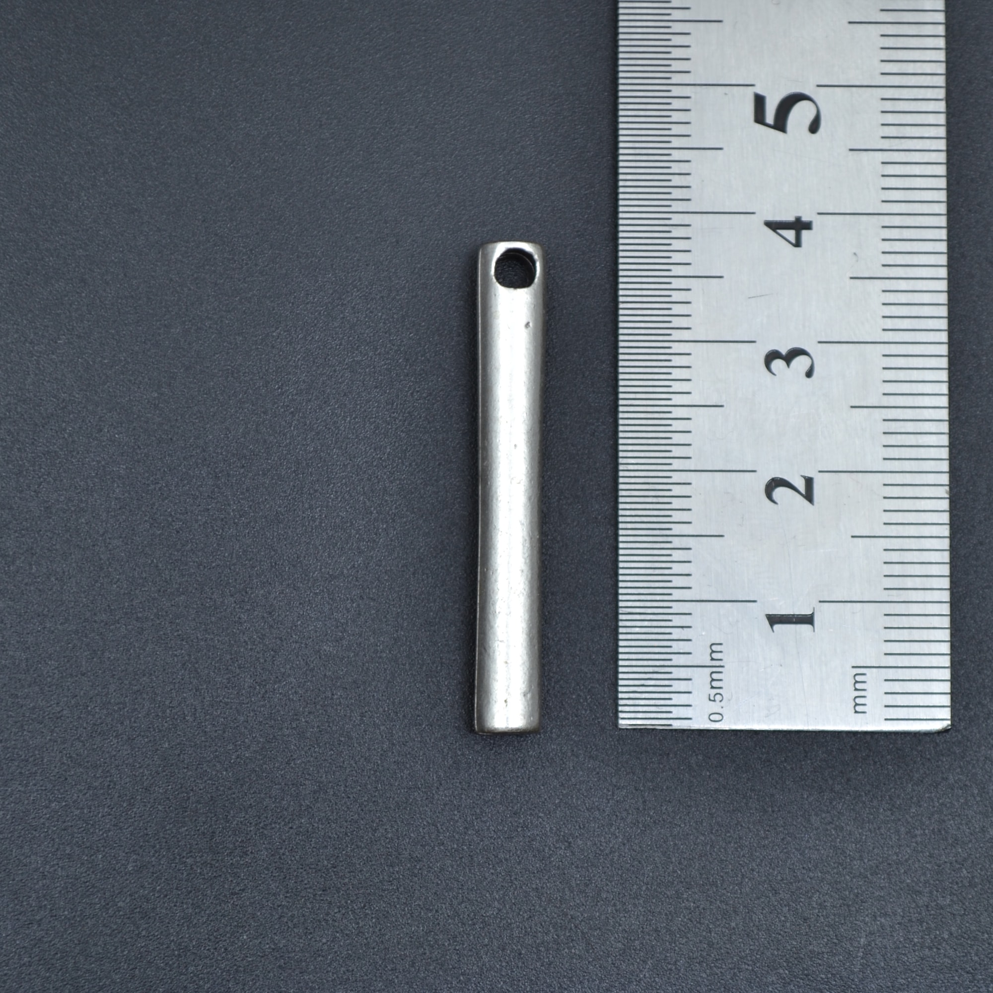 Silindir Prizma Çubuk Kolye - Gümüş ( Silver ) Renk - 60 cm Deri İp Kolye