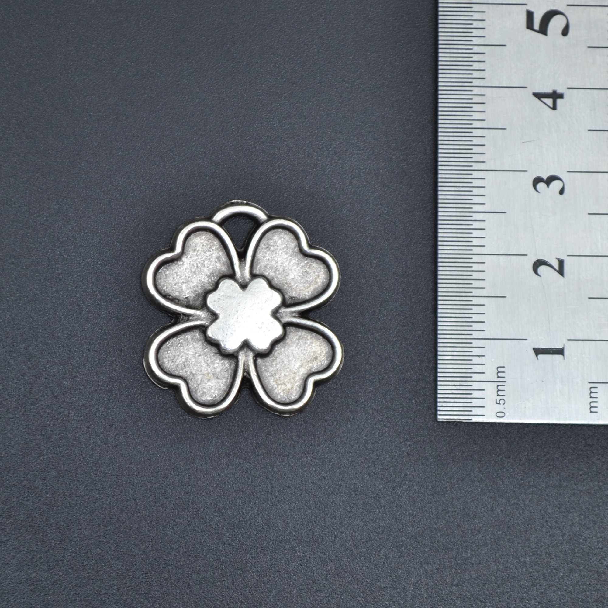 Dört Yapraklı Yonca Kolye - Gümüş ( Silver ) Renk - 60 cm Deri İp Kolye