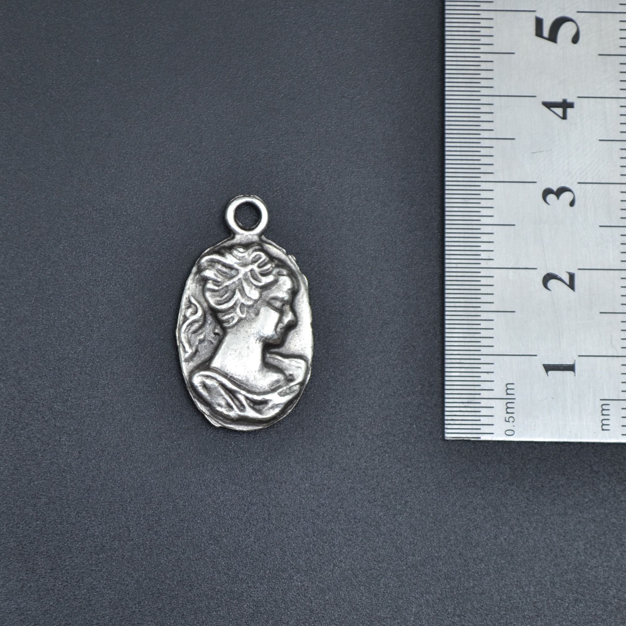 Minimal Vintage Cameo Kolye - Gümüş ( Silver ) Renk - 60 cm Deri İp Kolye