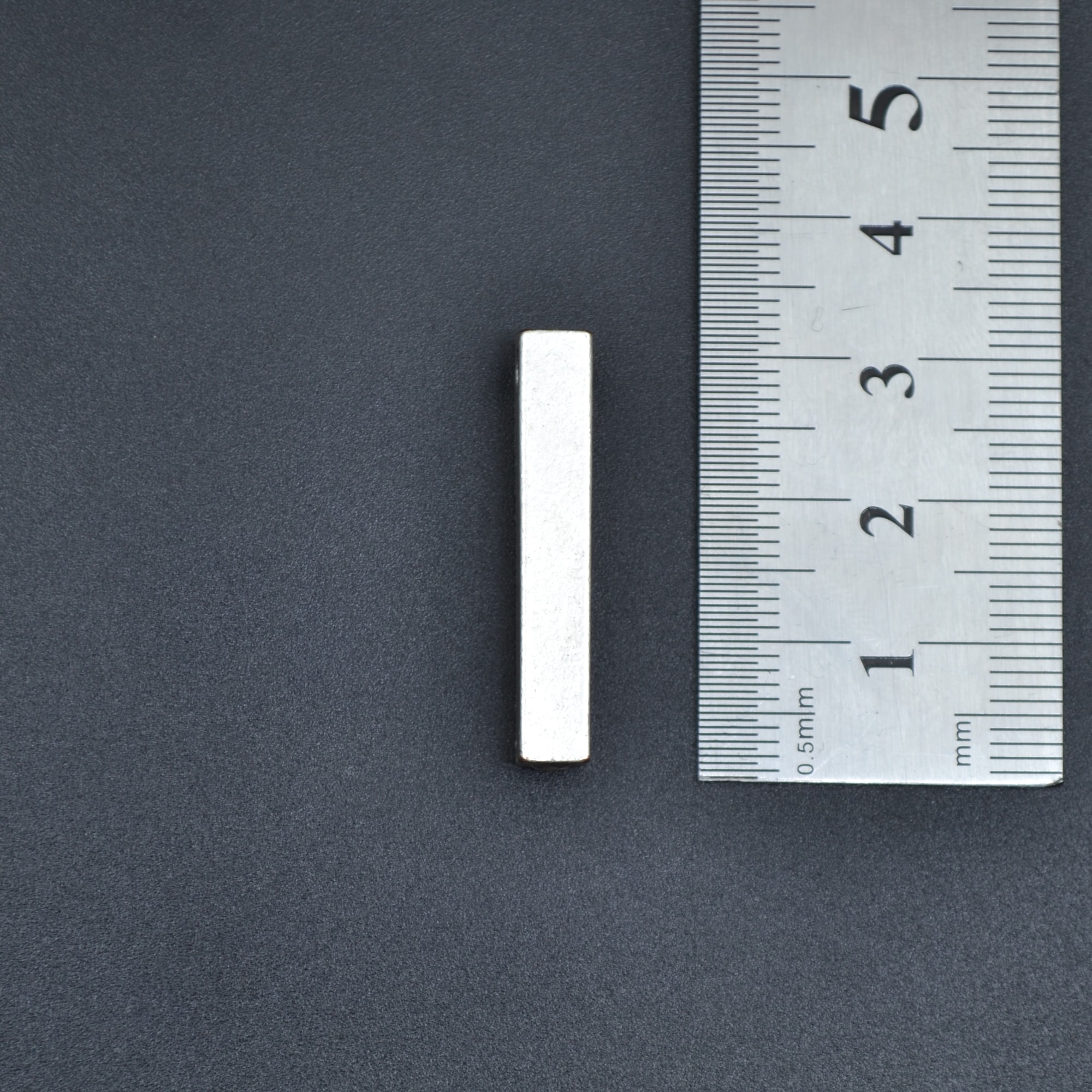 Kısa Çubuk - Prizma Kolye Ucu - Gümüş ( Silver ) Renk