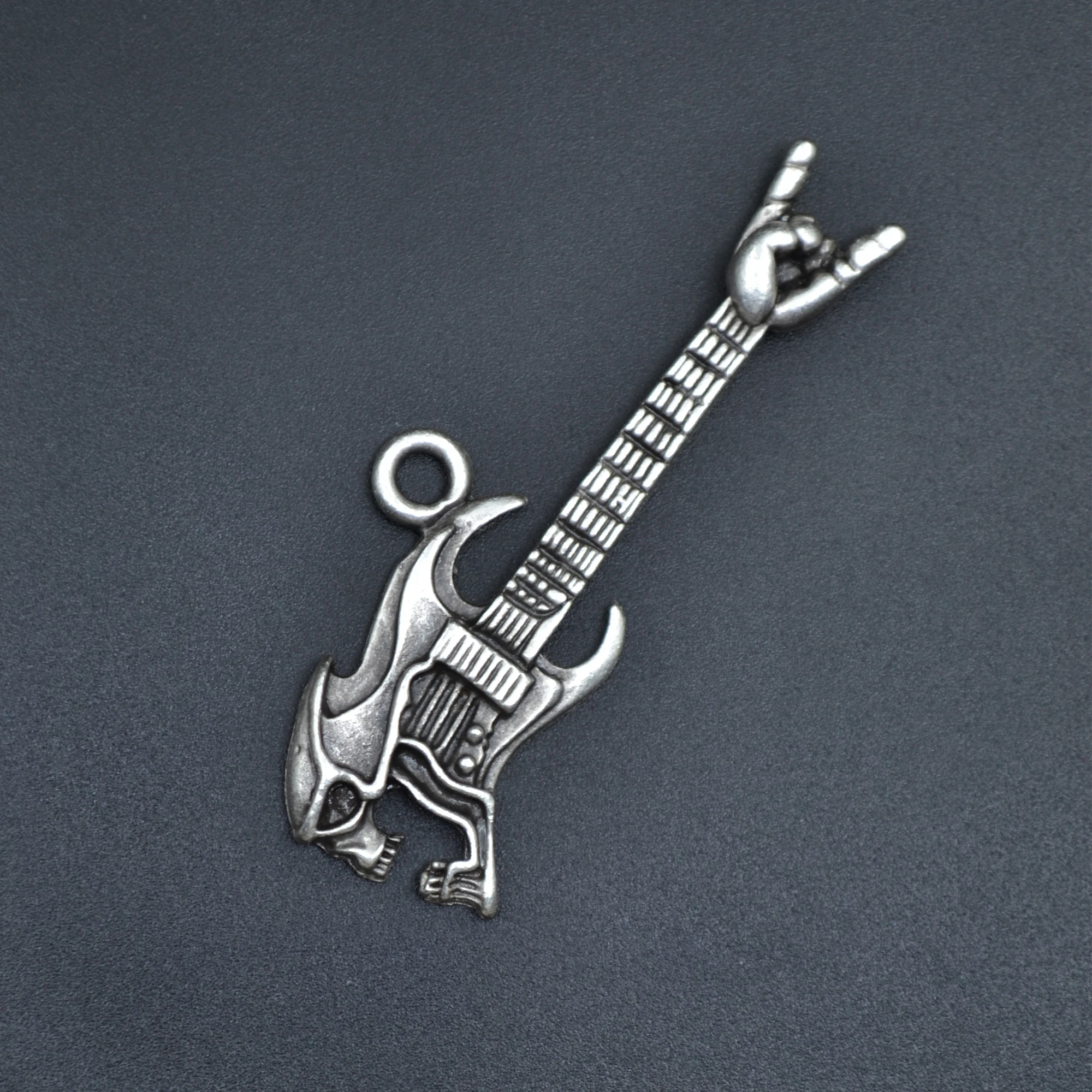 Kuru Kafa Elektro Gitar Kolye - Gümüş ( Silver ) Renk - 60 cm Düz Ezme Zincir Kolye