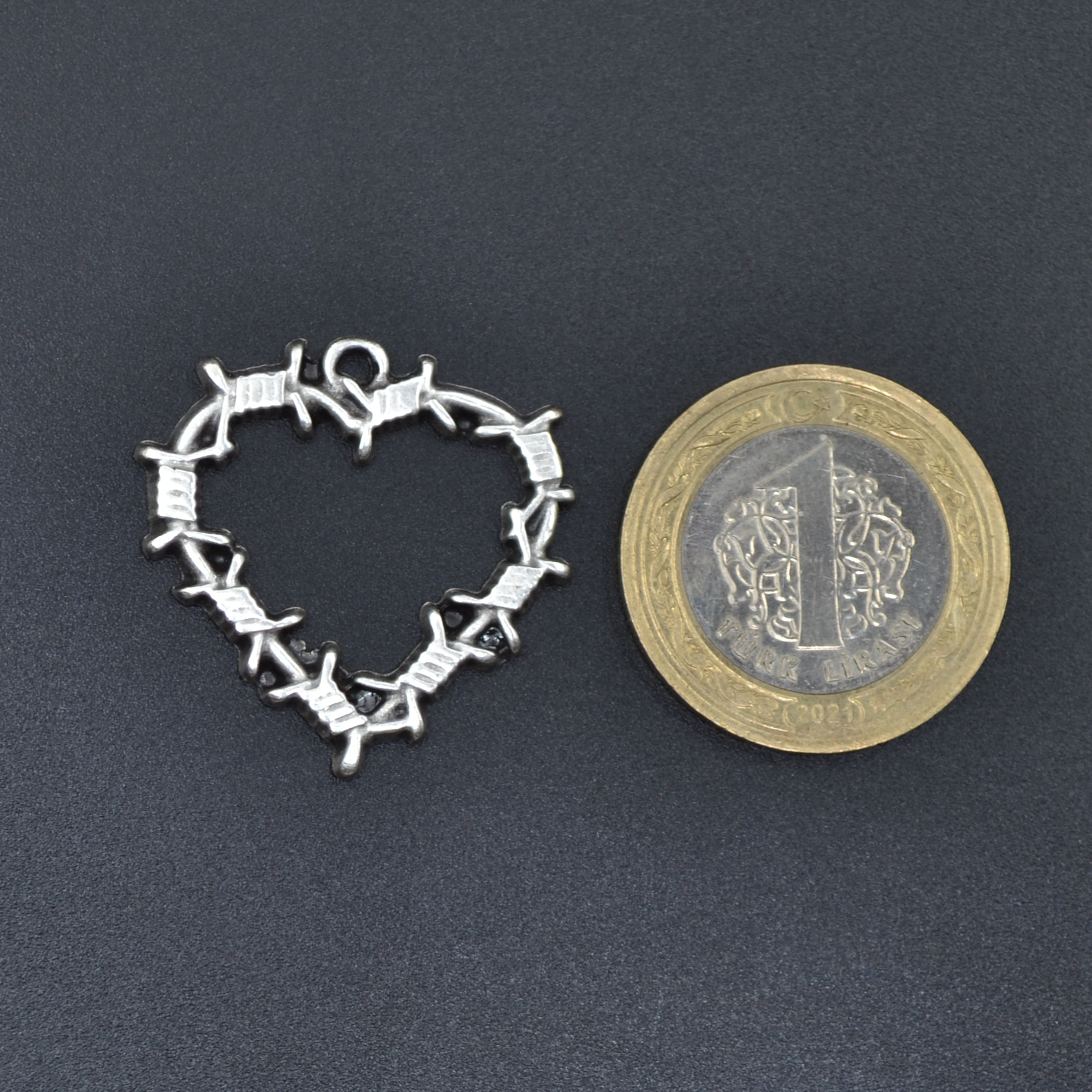Dikenli Kalp Kolye - Gümüş ( Silver ) Renk - 60 cm Düz Ezme Zincir Kolye