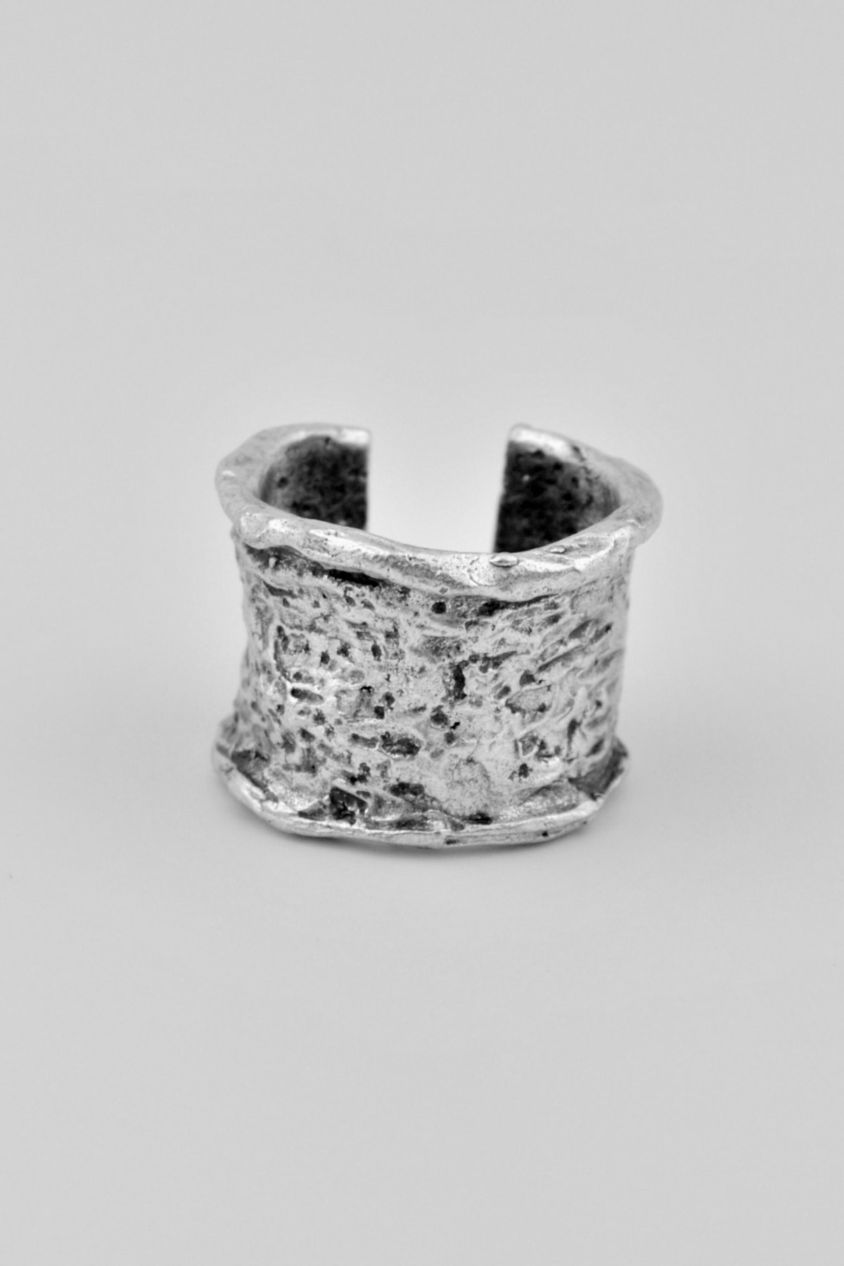 Ezme Görünümlü Gümüş Kaplama Ayarlamalı Kadın Erkek Yüzük