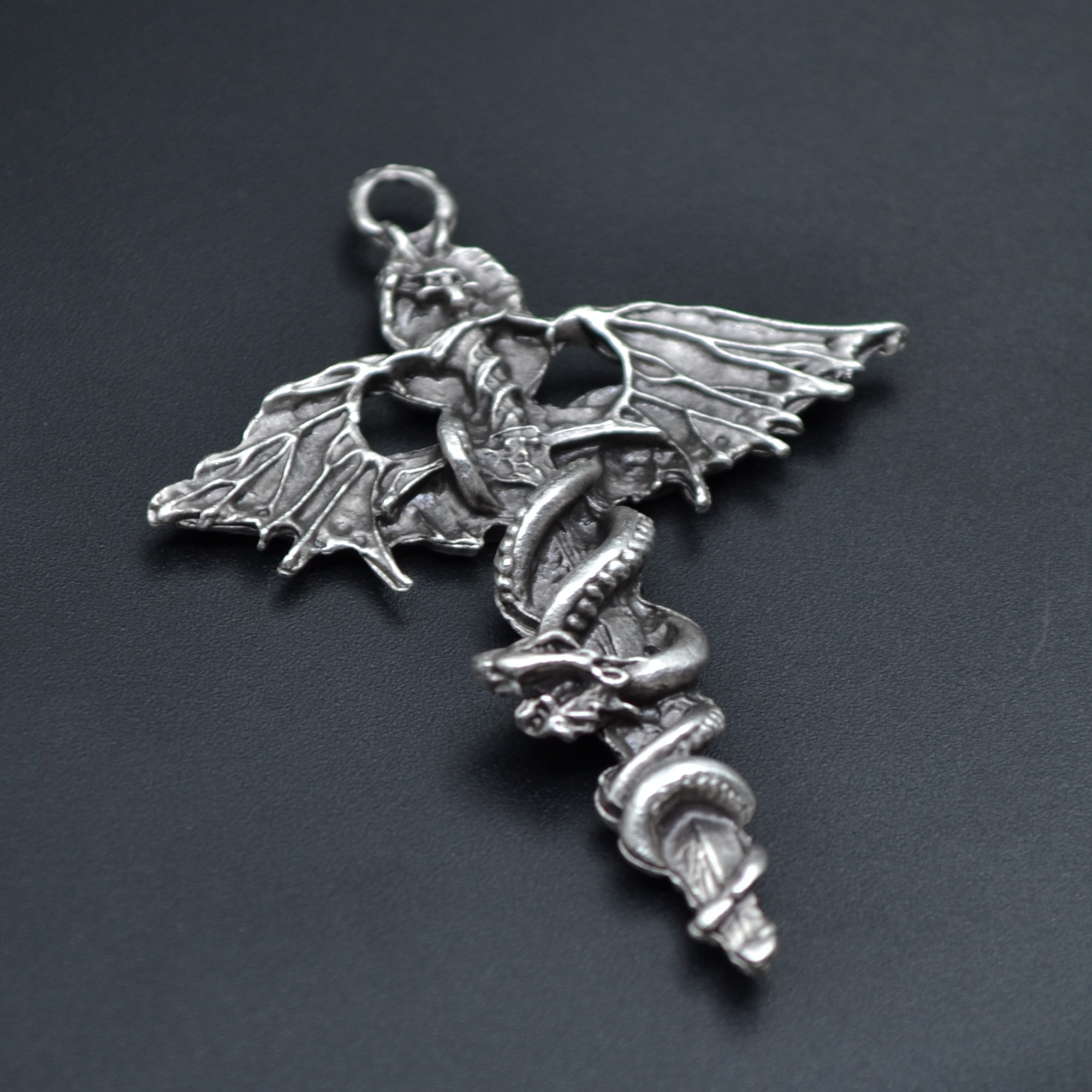 Kılıç Yılan Yarasa Kolye - Gümüş ( Silver ) Renk - 60 cm Deri İp Kolye