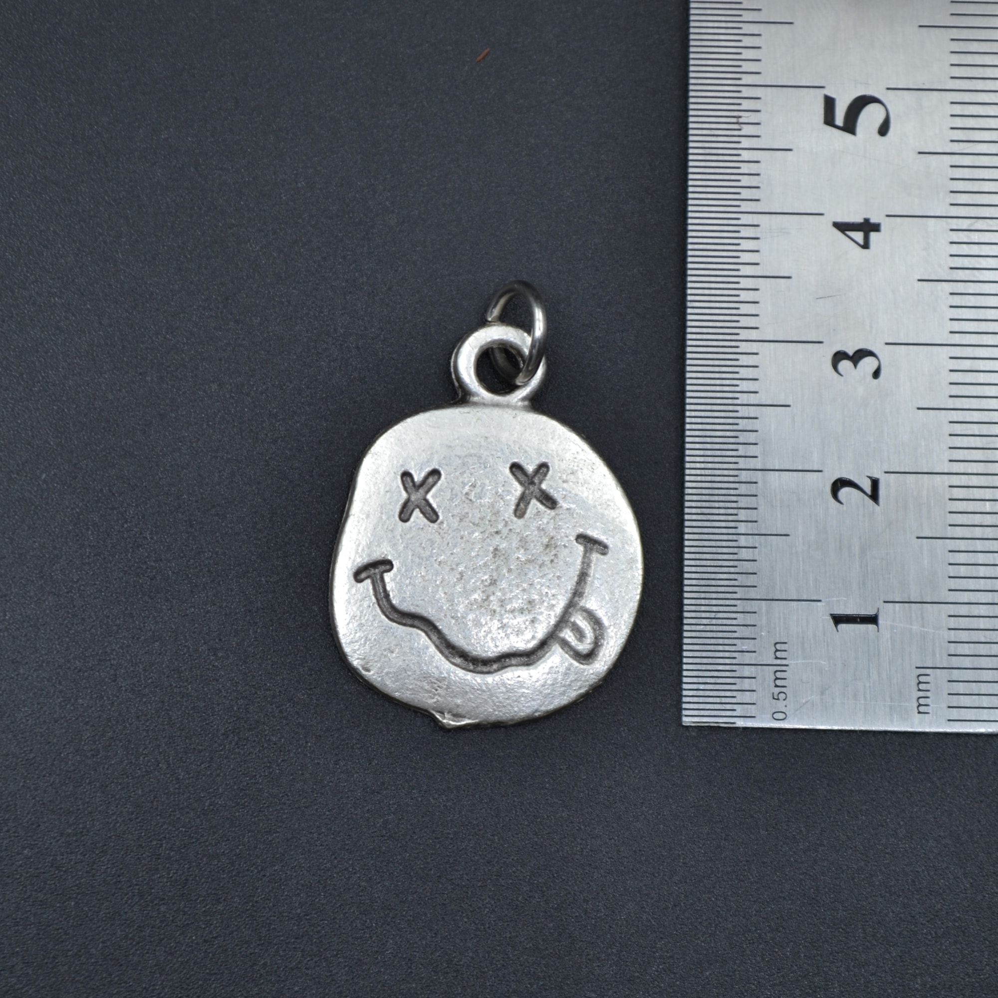 Nirvana - Smile Kolye - Gümüş ( Silver ) Renk - 60 cm Düz Ezme Zincir Kolye