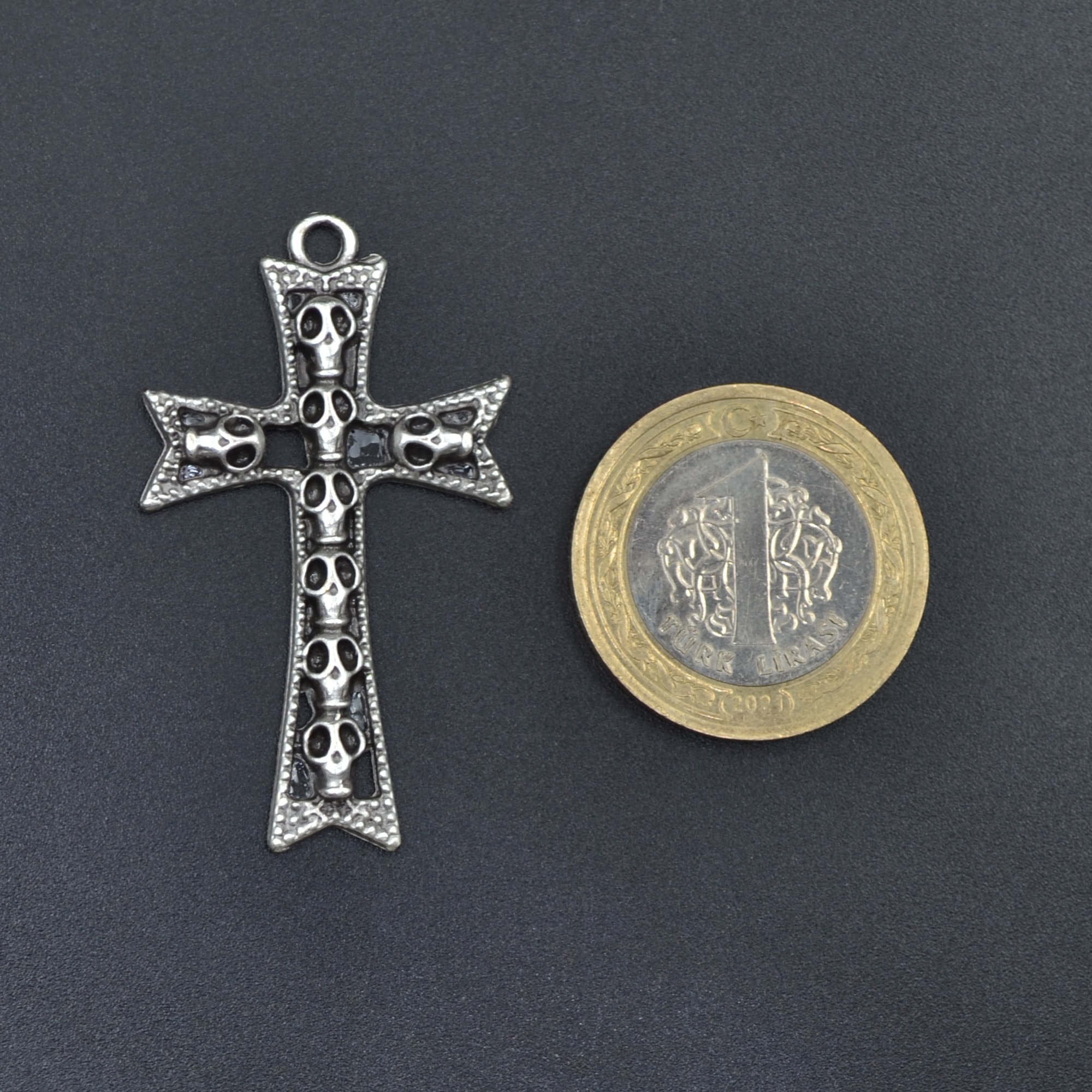 Kuru Kafalı Haç Kolye - Gümüş ( Silver ) Renk - 60 cm Düz Ezme Zincir Kolye