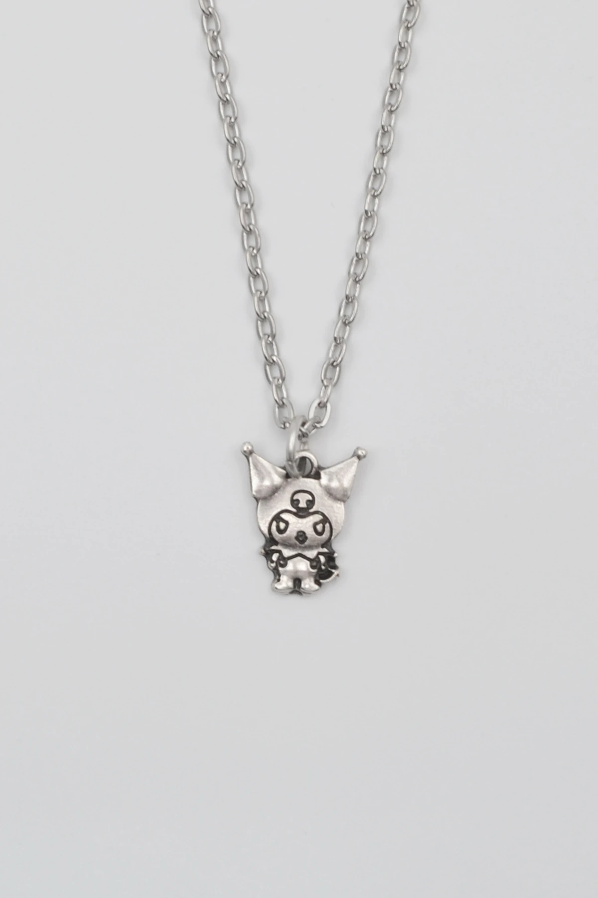 Anime Sanrio Kuromi Kolye - Gümüş ( Silver ) Renk - 60 cm Düz Ezme Zincir Kolye