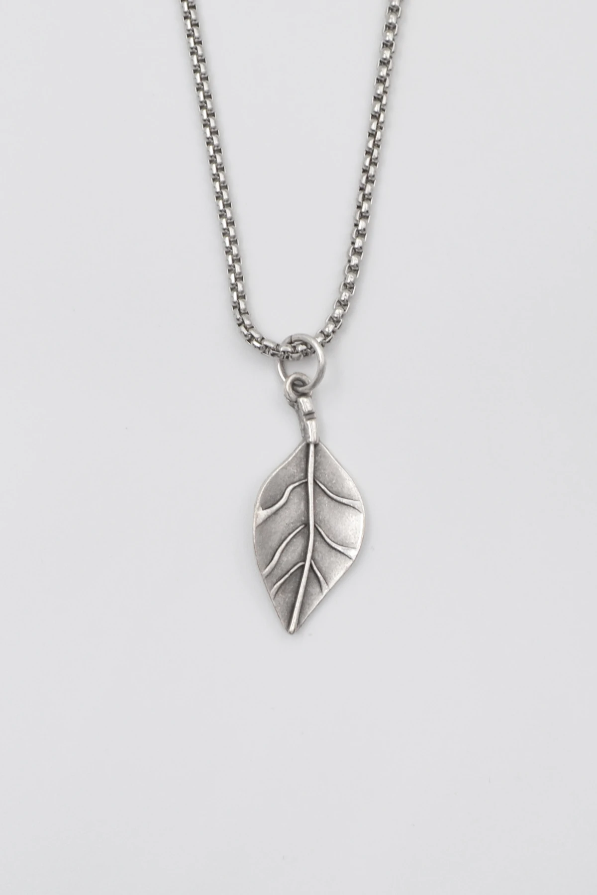Gerçekçi Yaprak Örme Zincir Kolye - Antik Gümüş Kaplama - Kadın Erkek - 60 cm