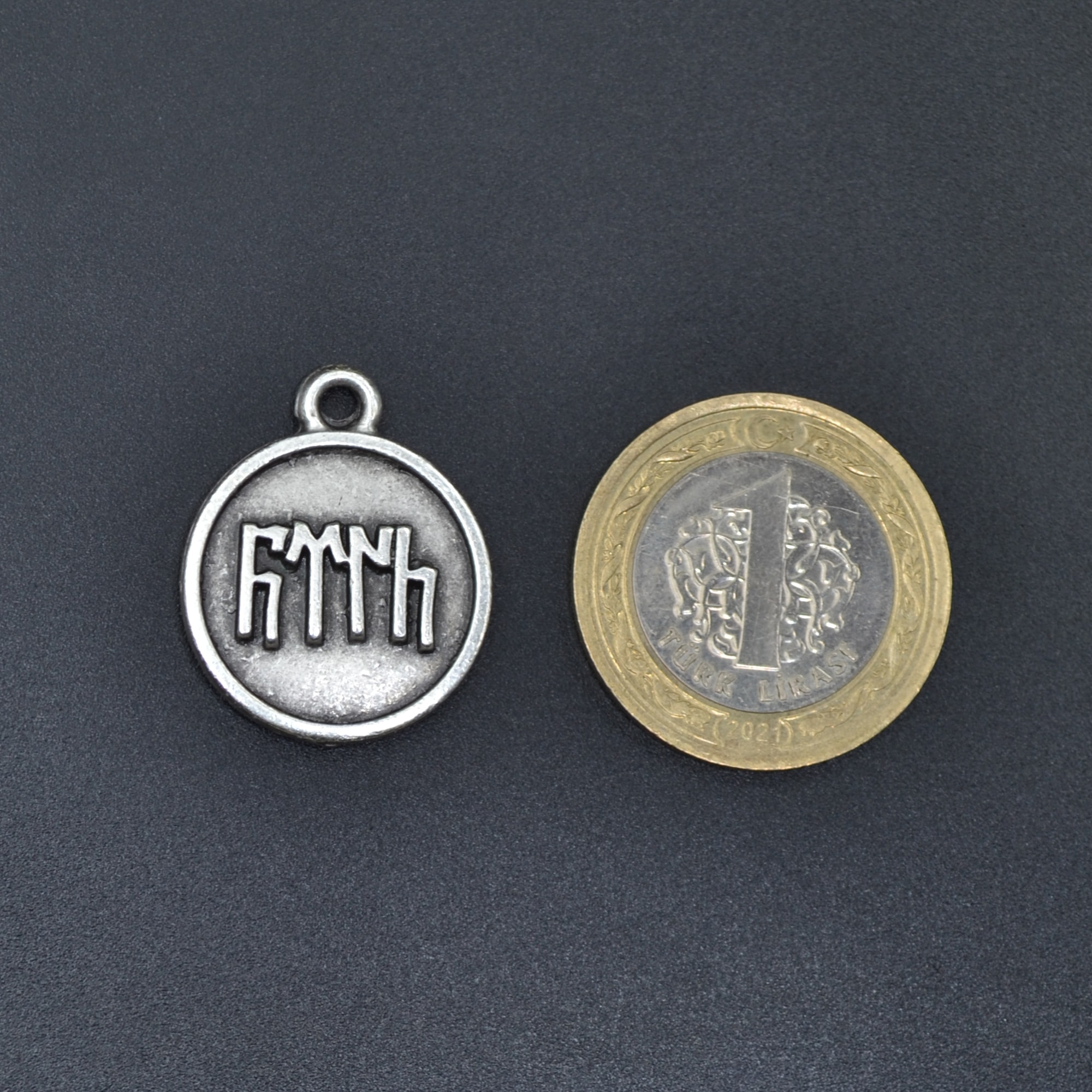 Göktürkçe Türk Madalyon Kolye - Gümüş ( Silver ) Renk - 60 cm Deri İp Kolye