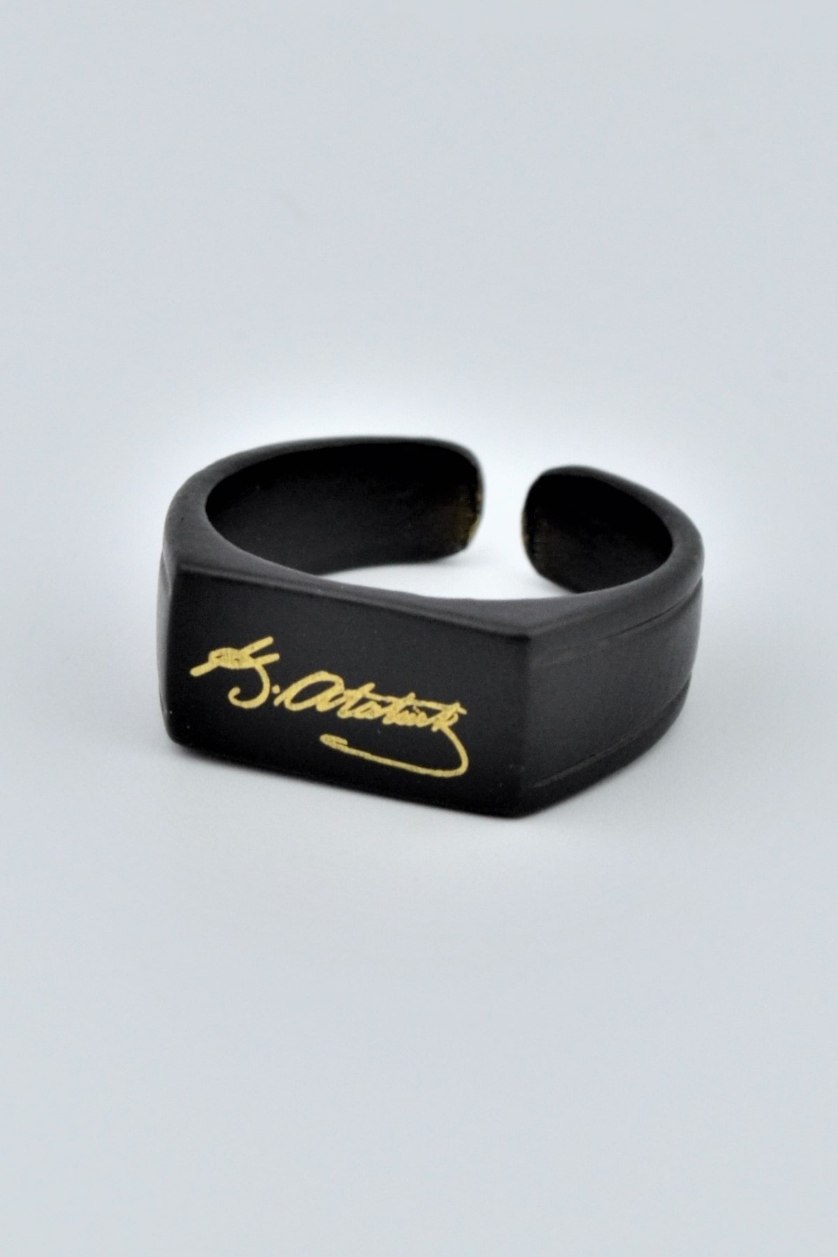 Atatürk İmzası Dikdörtgen Şovalye Mat Siyah Ayarlamalı Erkek Yüzük