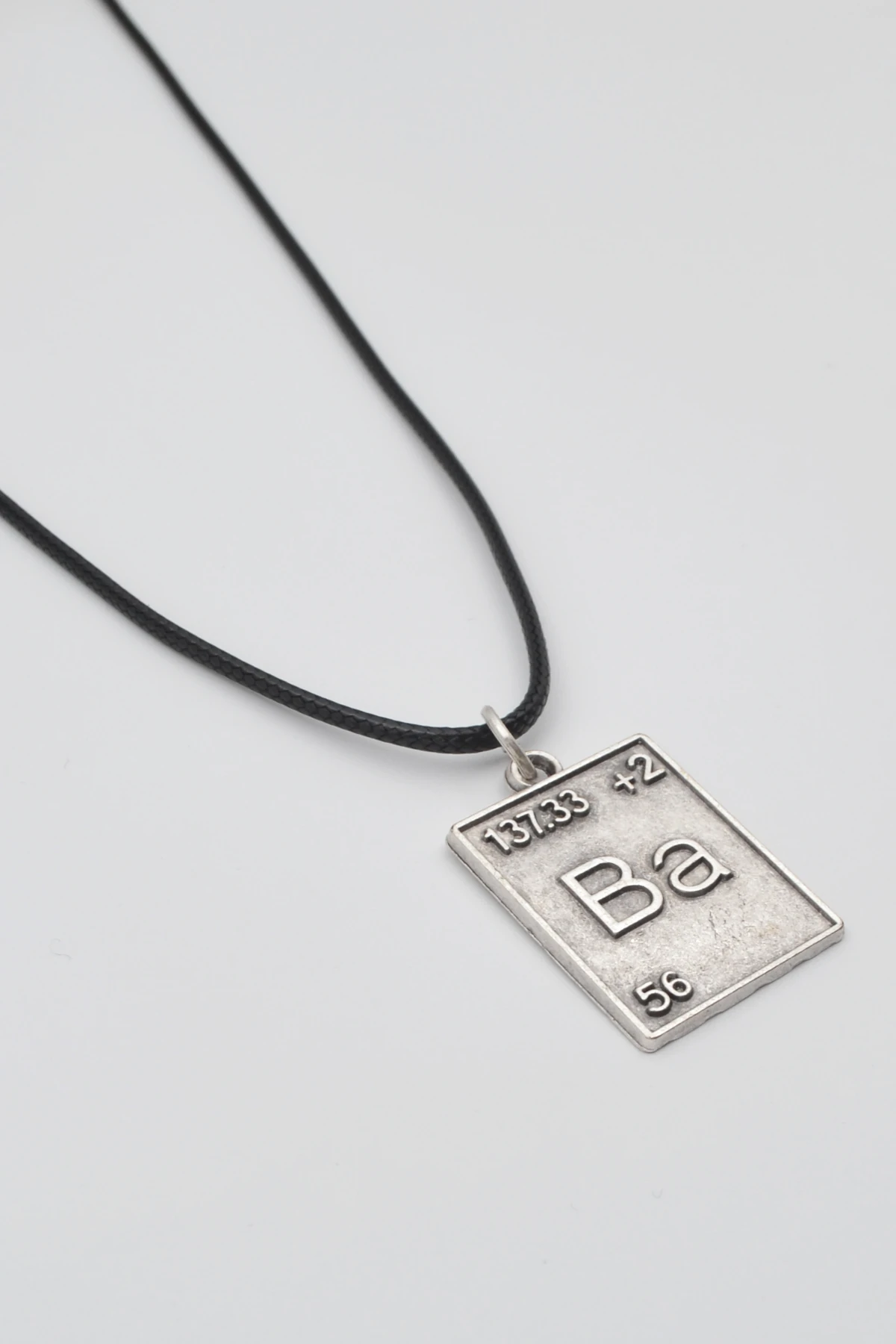 Breaking Bad Ba (Baryum) Element Kolye - Gümüş ( Silver ) Renk - 60 cm Deri İp Kolye