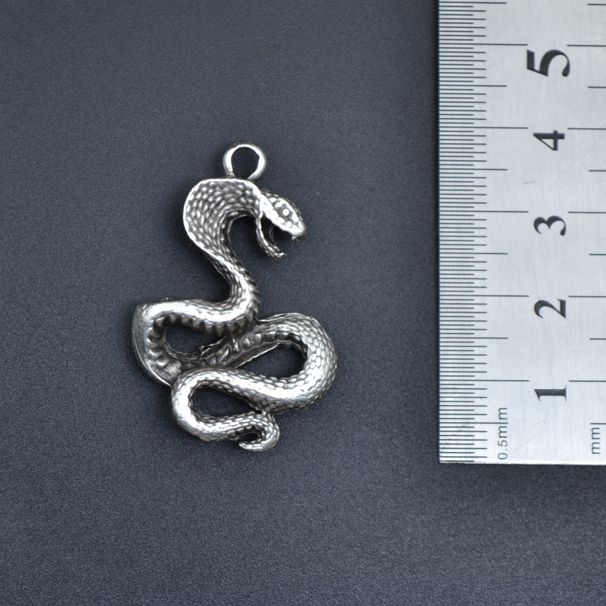 Kobra Yılan Kolye - Gümüş ( Silver ) Renk - 60 cm Düz Ezme Zincir Kolye