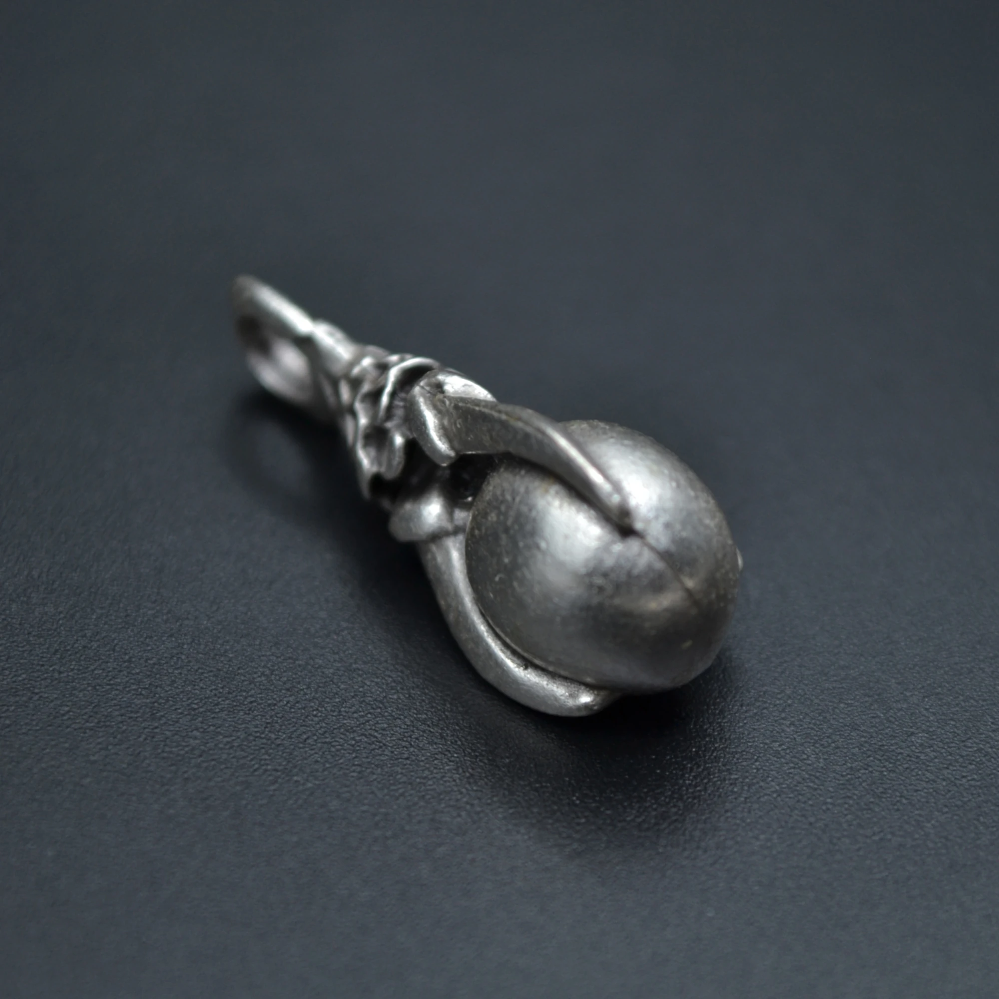 Gotik Ejderha Pençesi Kolye - Gümüş ( Silver ) Renk - 60 cm Düz Ezme Zincir Kolye