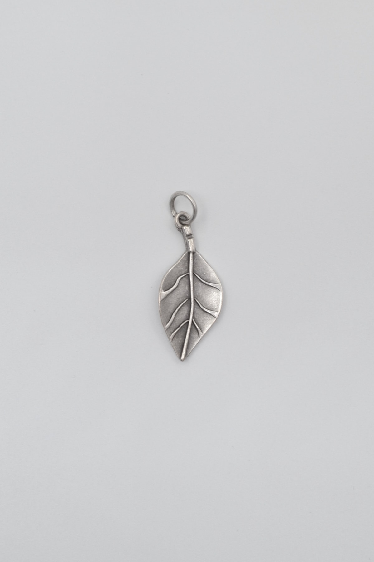 Gerçekçi Yaprak Kolye Ucu - Gümüş ( Silver ) Renk