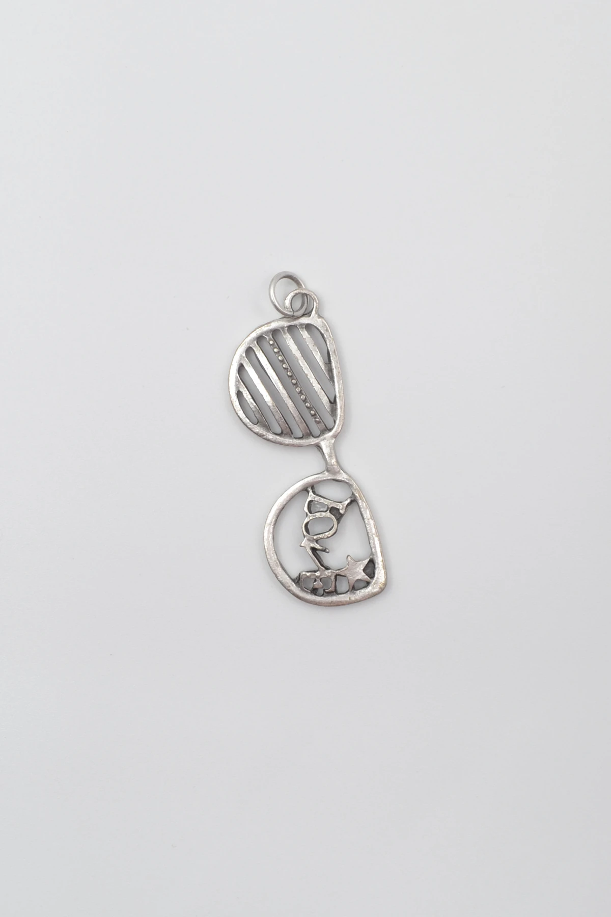 Gözlük ve Love Kolye Ucu - Gümüş ( Silver ) Renk