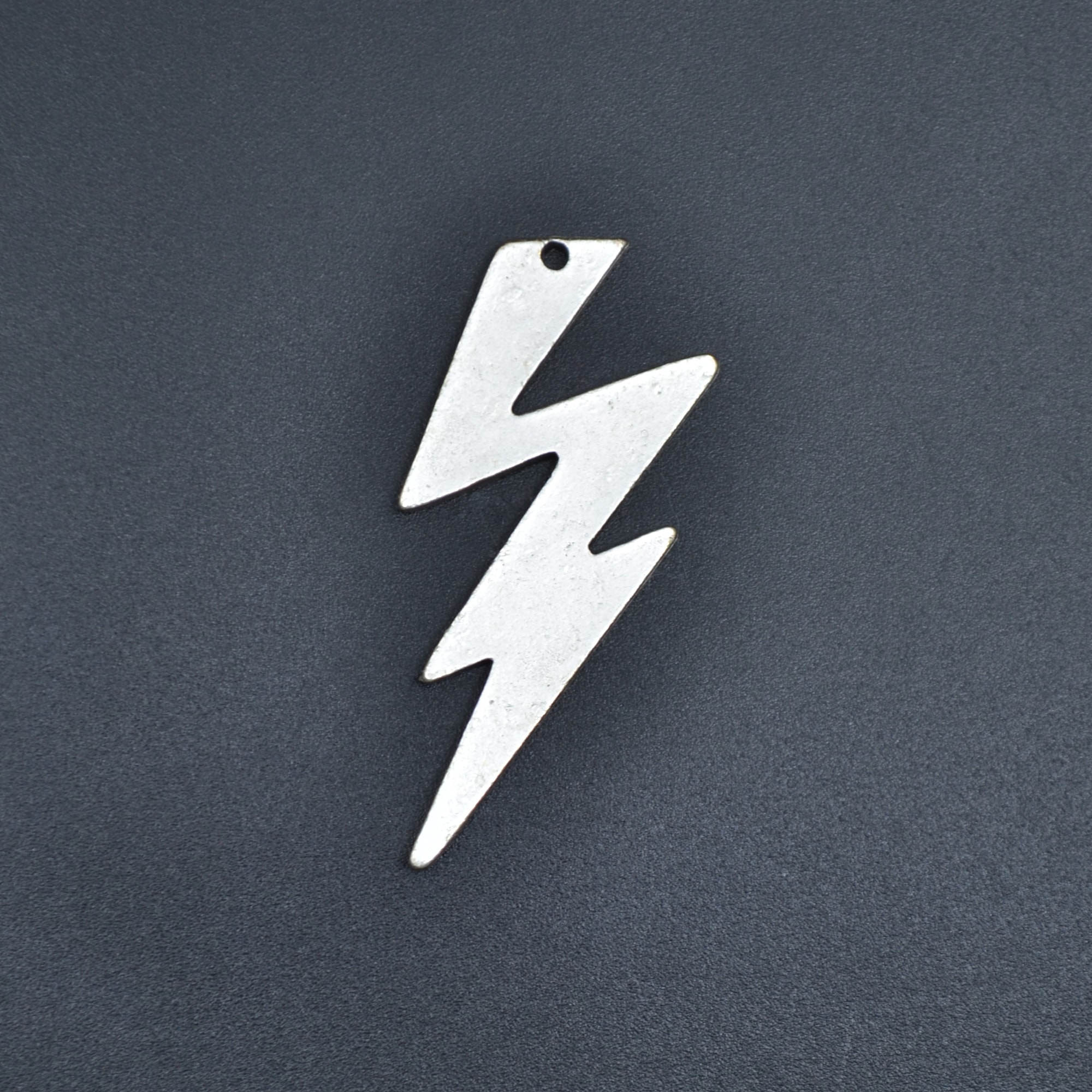 Şimşek Flash Kolye - Gümüş ( Silver ) Renk - 60 cm Düz Ezme Zincir Kolye