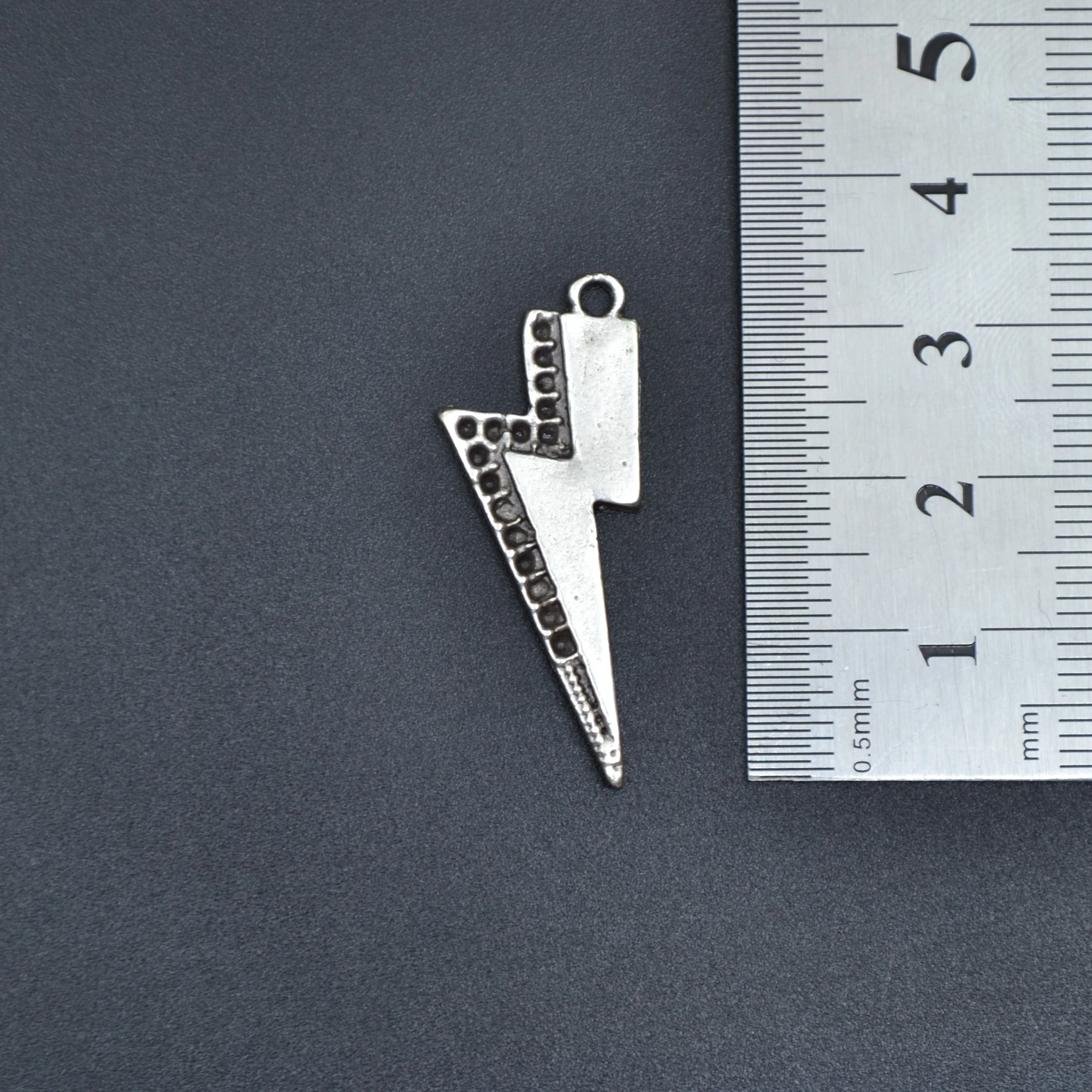 Şimşek - Flash Kolye Kolye - Gümüş ( Silver ) Renk - 60 cm Deri İp Kolye