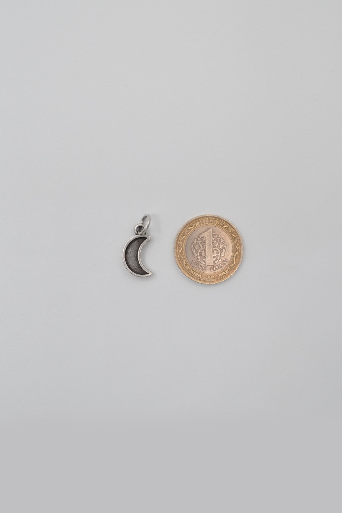 Minimalist Ay Siyah Deri İp Kolye - Antik Gümüş Kaplama - Kadın Erkek - 60 cm
