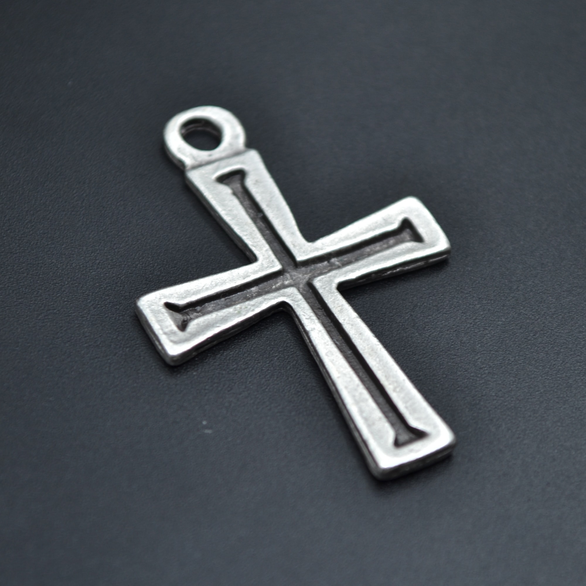 Haç Kolye - Gümüş ( Silver ) Renk - 60 cm Deri İp Kolye