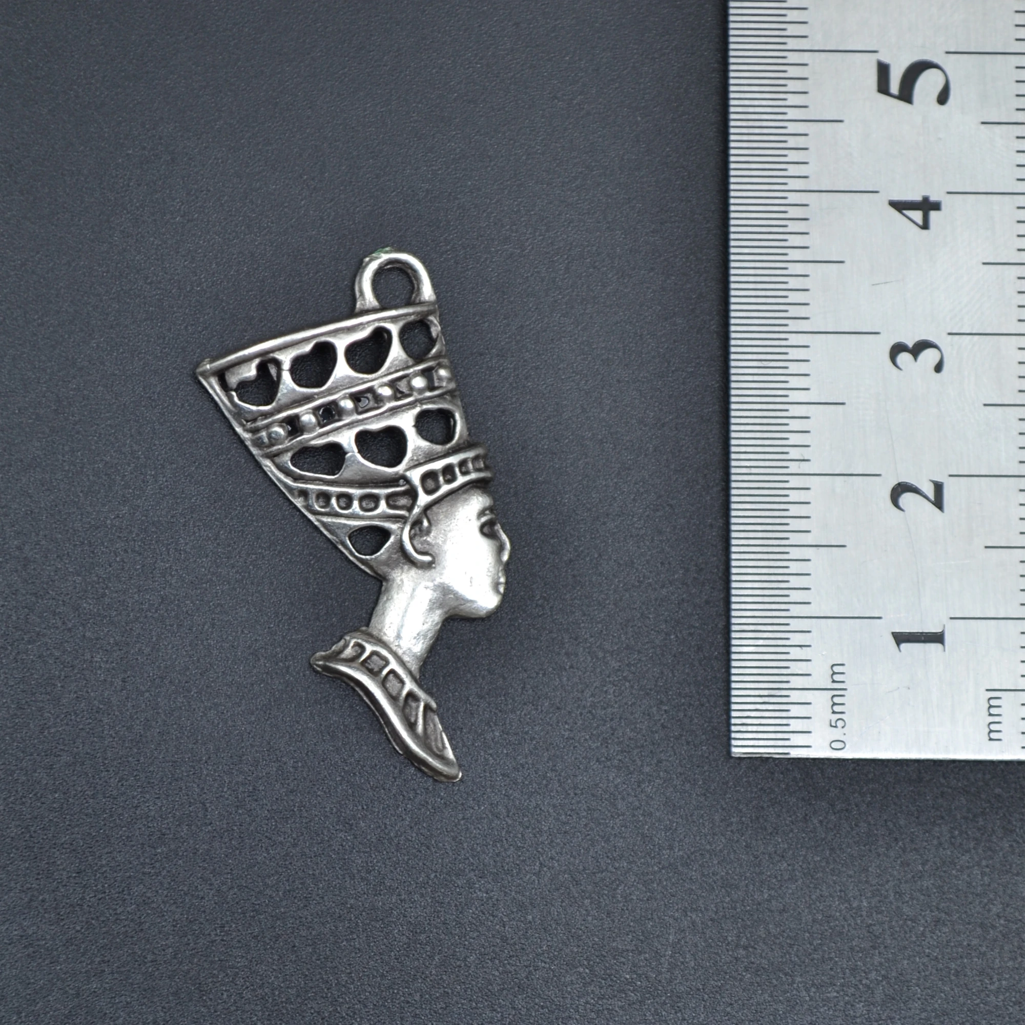 Mısır Kraliçesi Nefertiti Kolye - Gümüş ( Silver ) Renk - 60 cm Örme Zincir Kolye