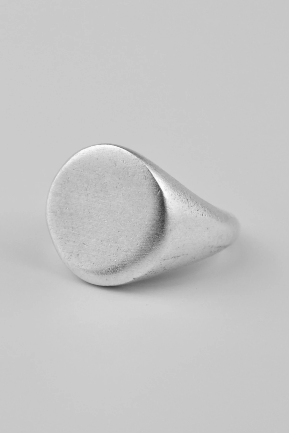 Yuvarlak Geometrik Antik Gümüş Kaplama Ayarlamalı Erkek Kadın Yüzük